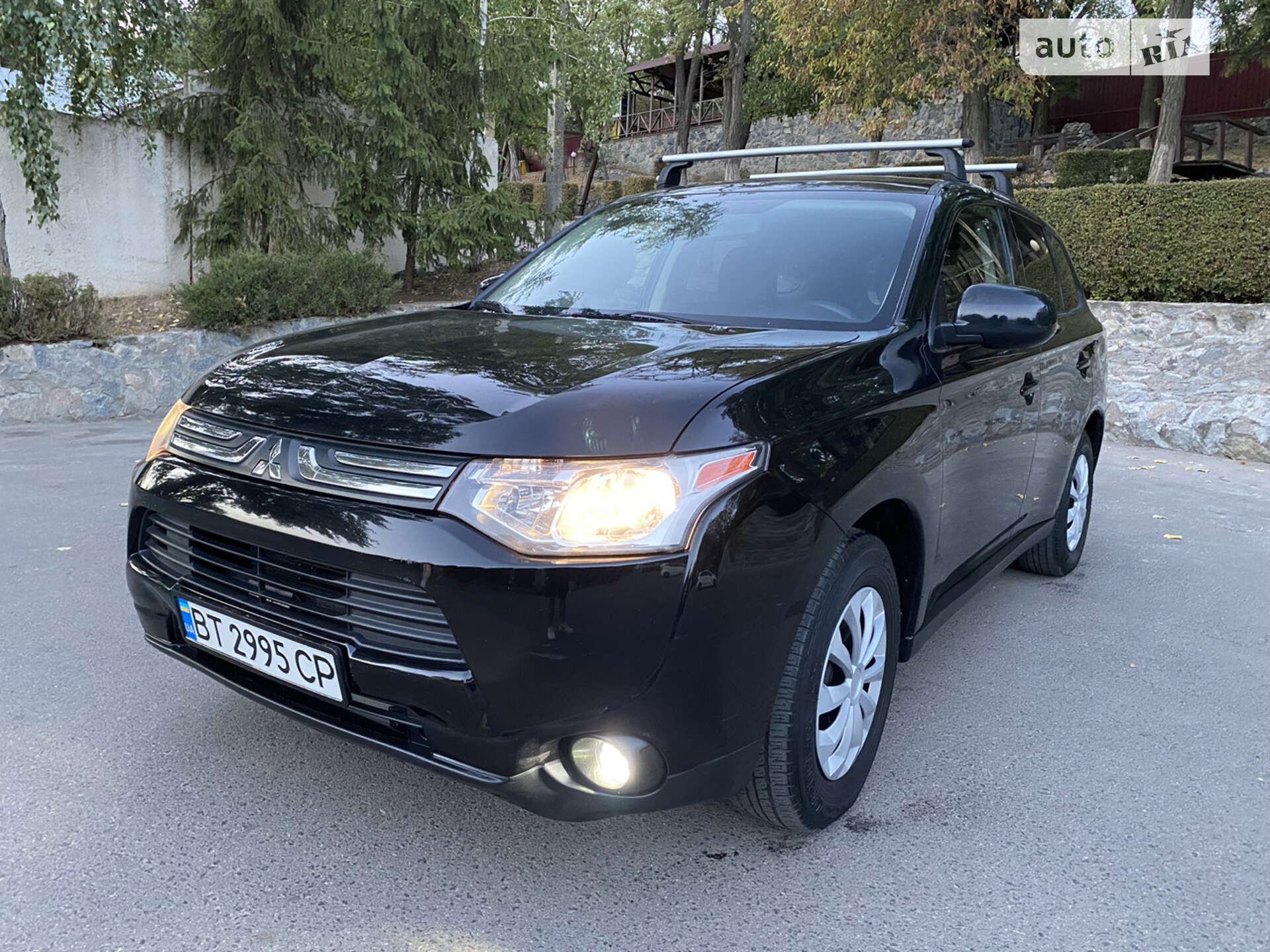 MITSUBISHI OUTLANDER 2013