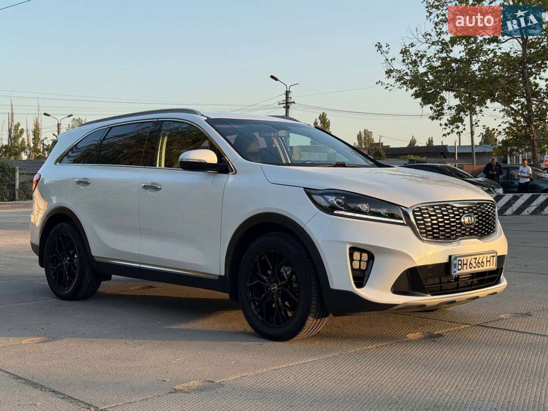Головне фото звіту автомобіля KIA SORENTO 2017