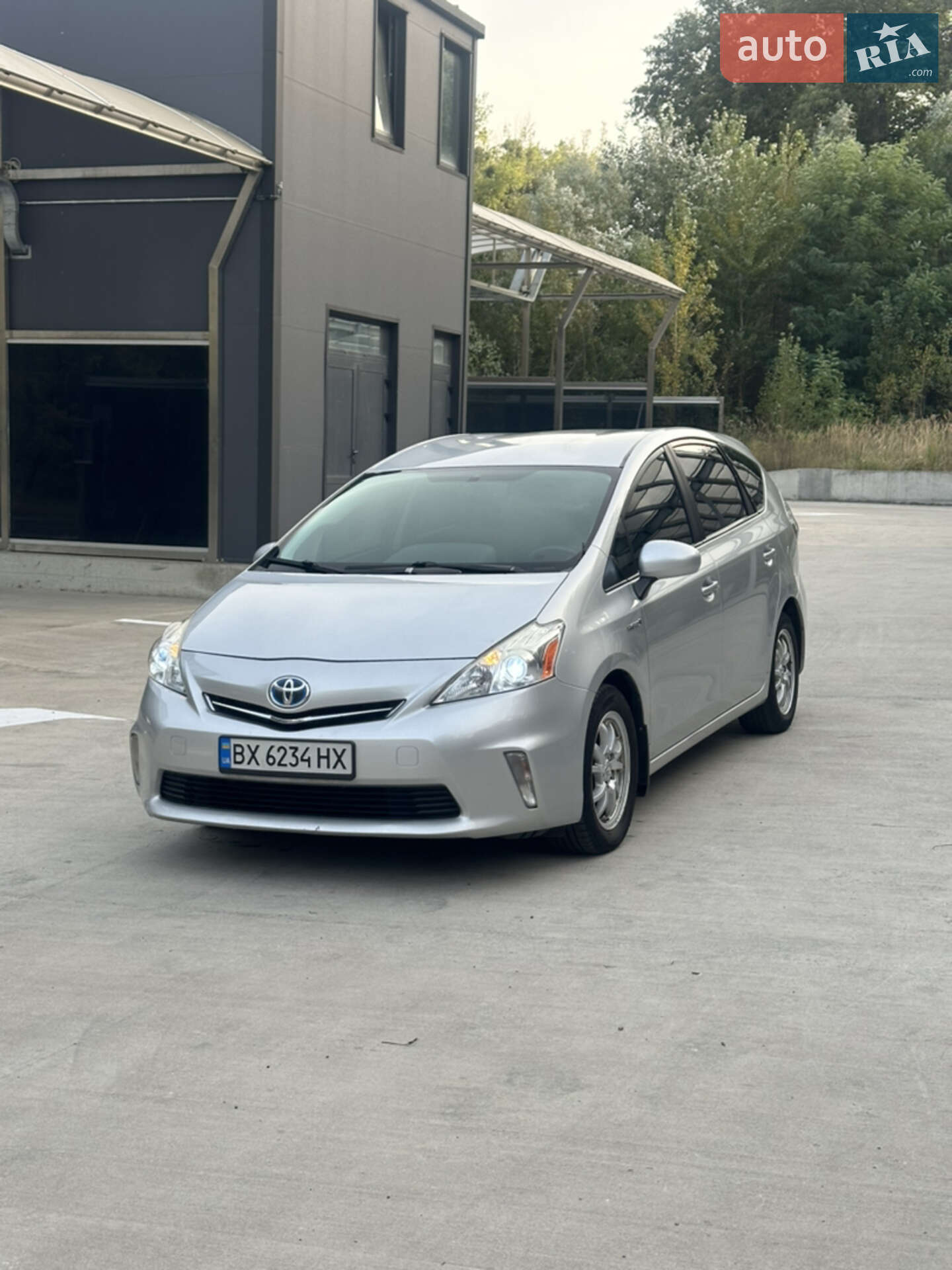 TOYOTA PRIUS 2014