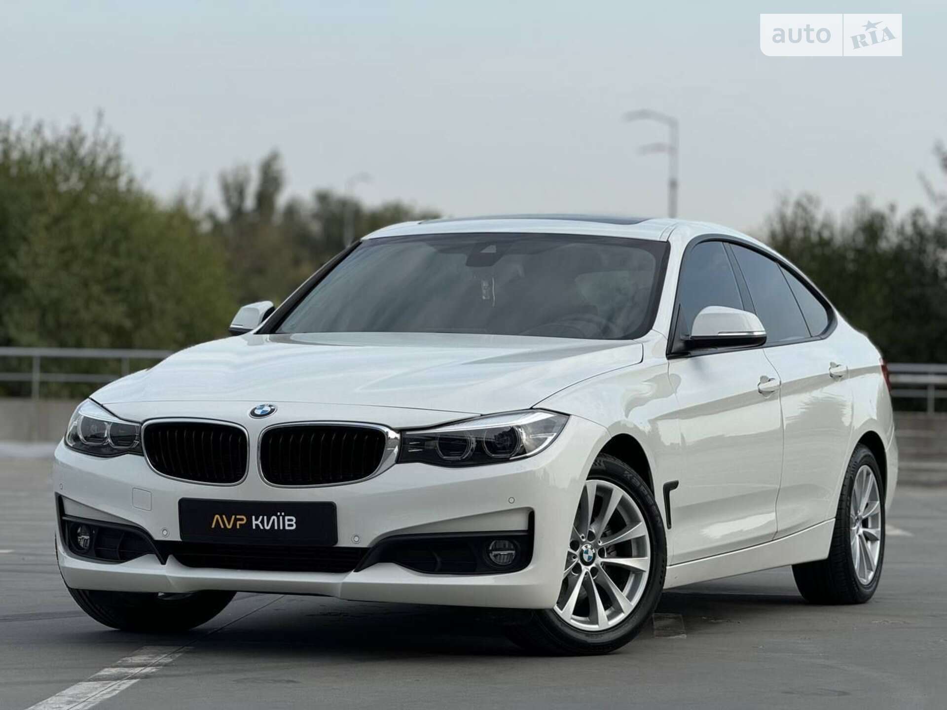 BMW 320 2016