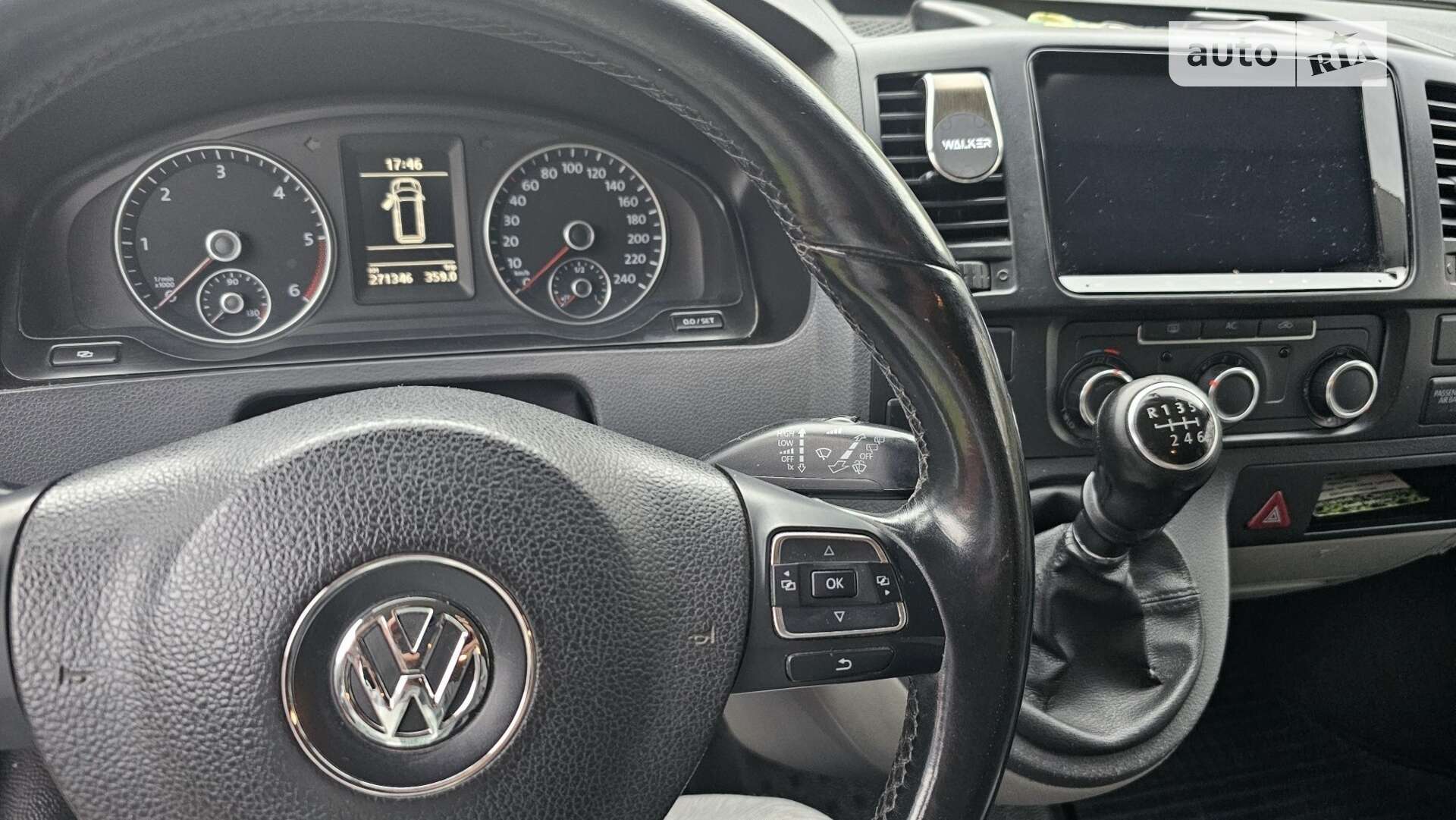 VOLKSWAGEN TRANSPORTER 2011