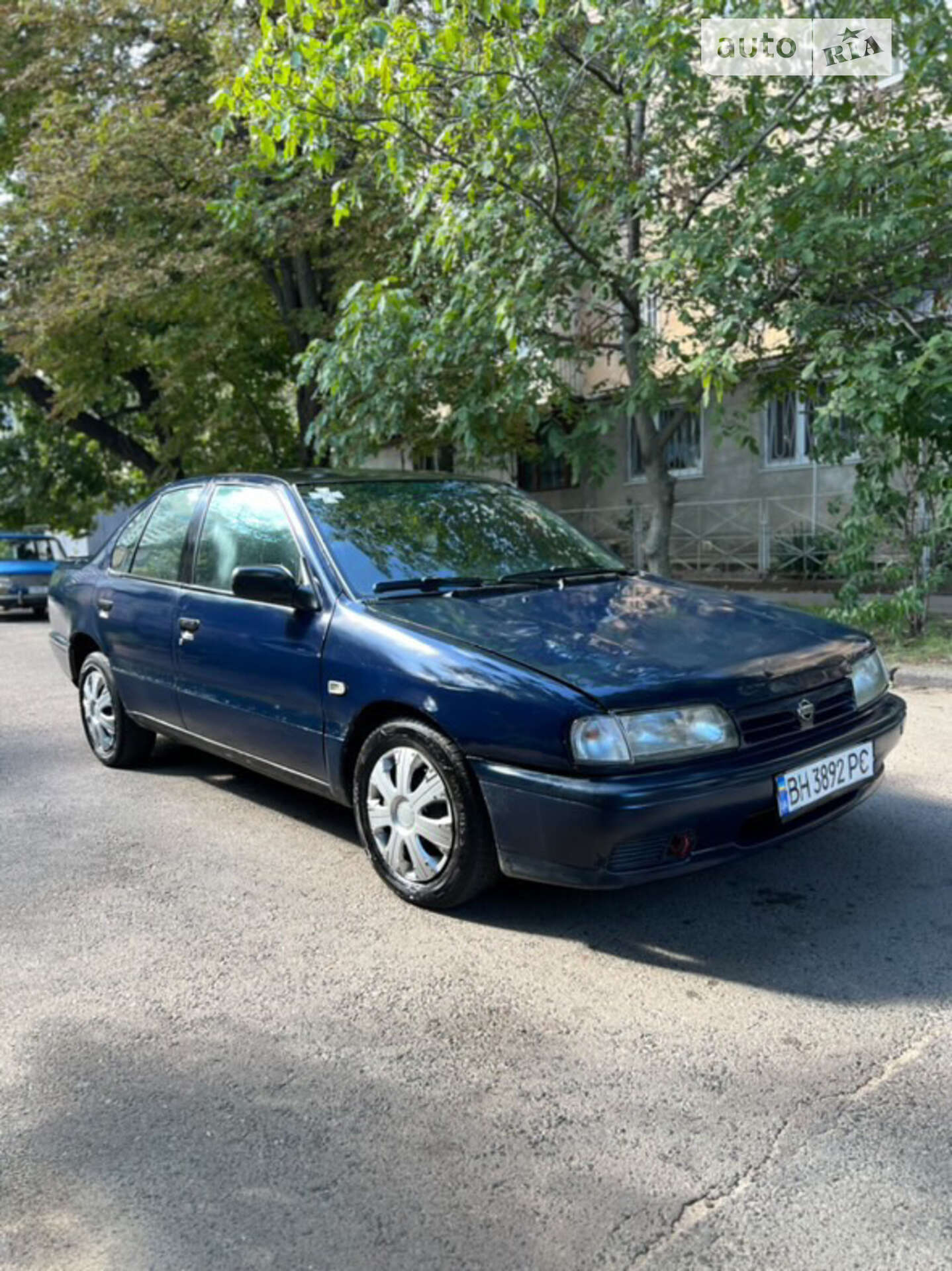 NISSAN PRIMERA 1992