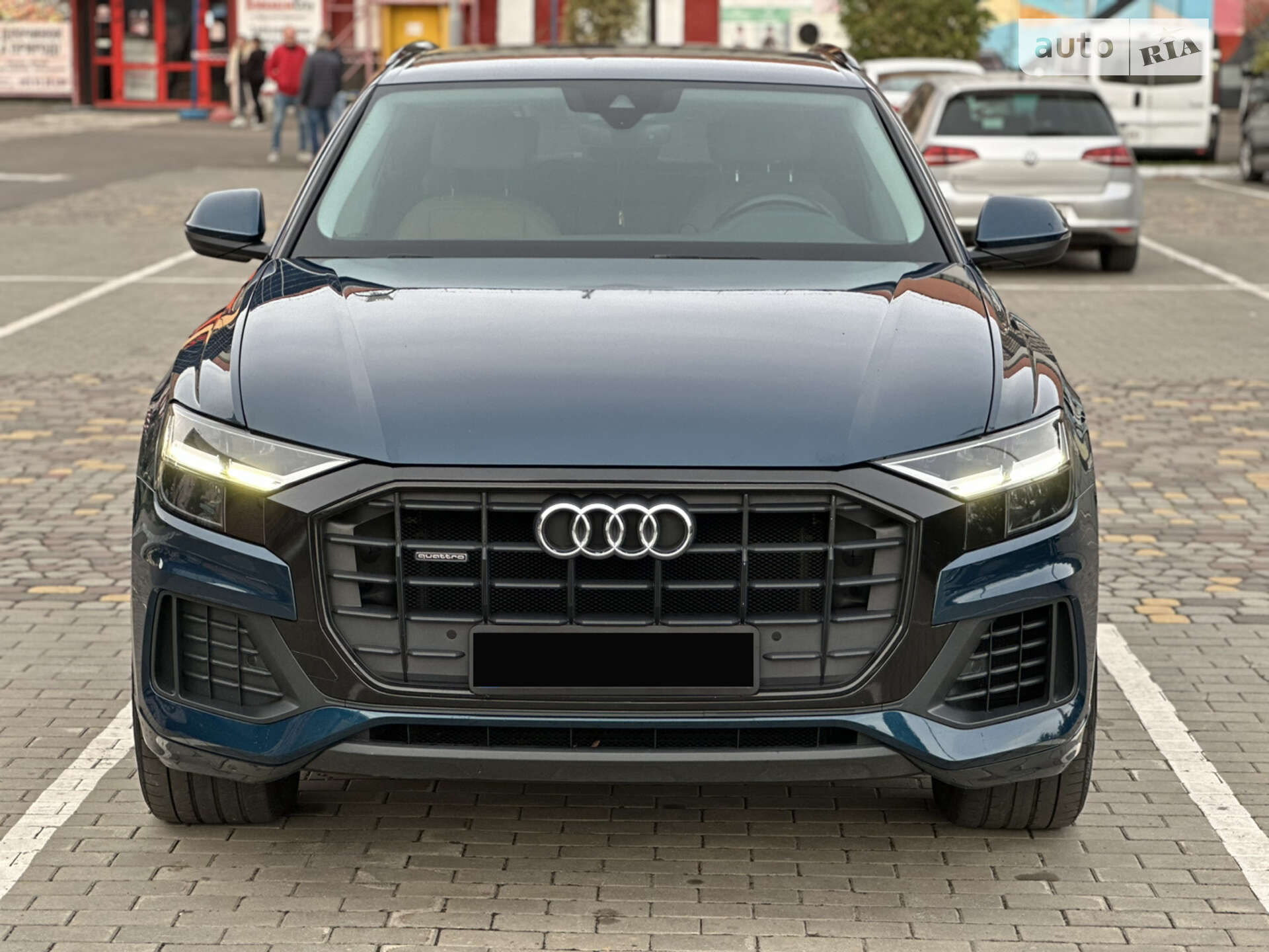 Головне фото звіту автомобіля AUDI Q8 2018