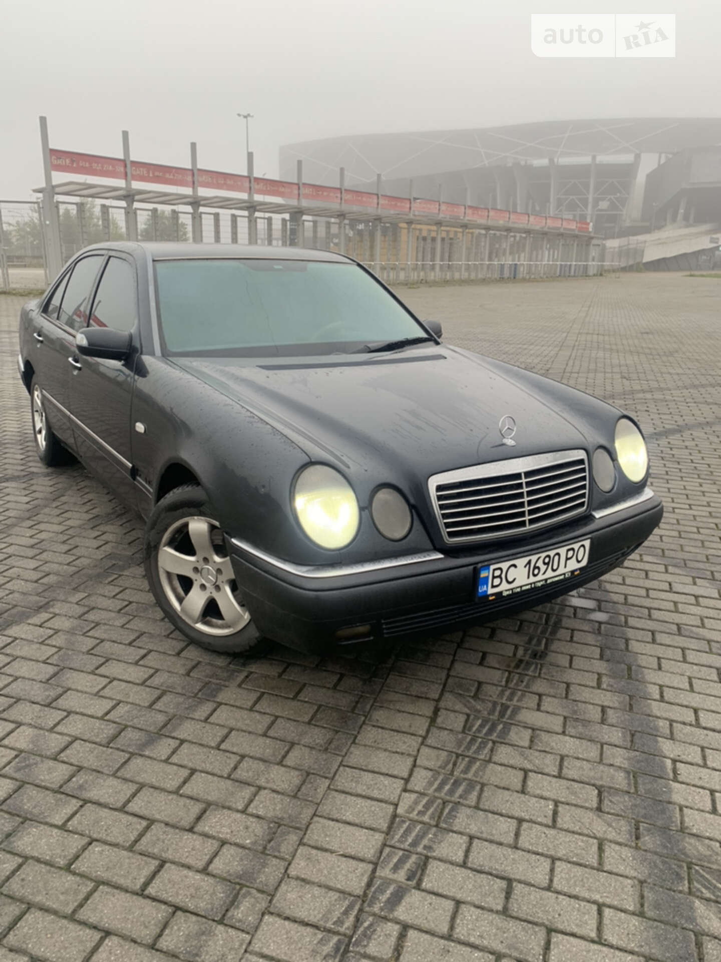 MERCEDES-BENZ 300 D 1999