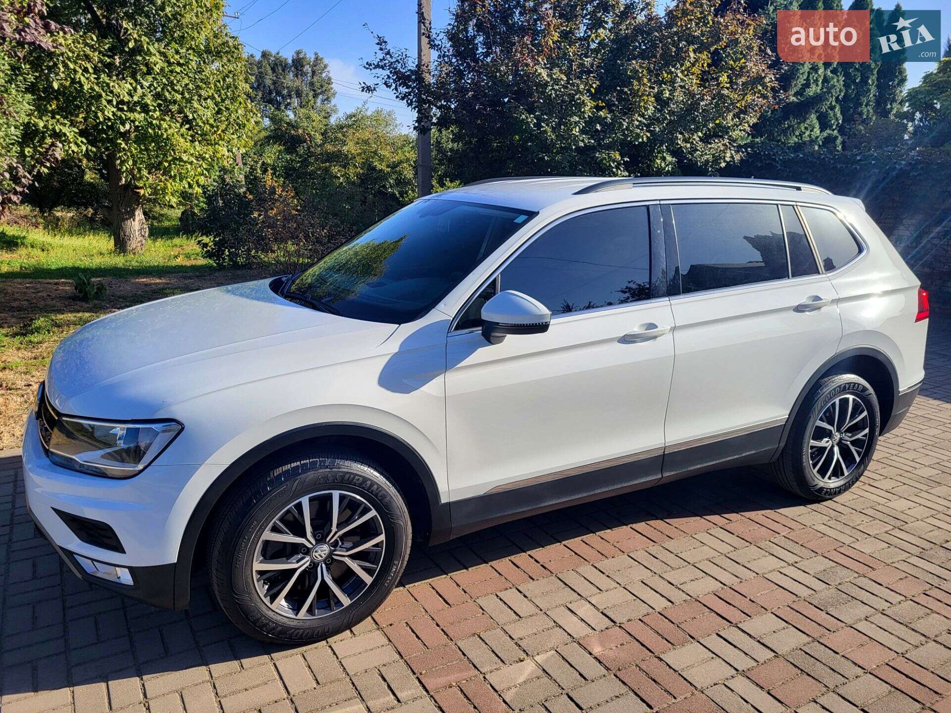 VOLKSWAGEN TIGUAN 2020