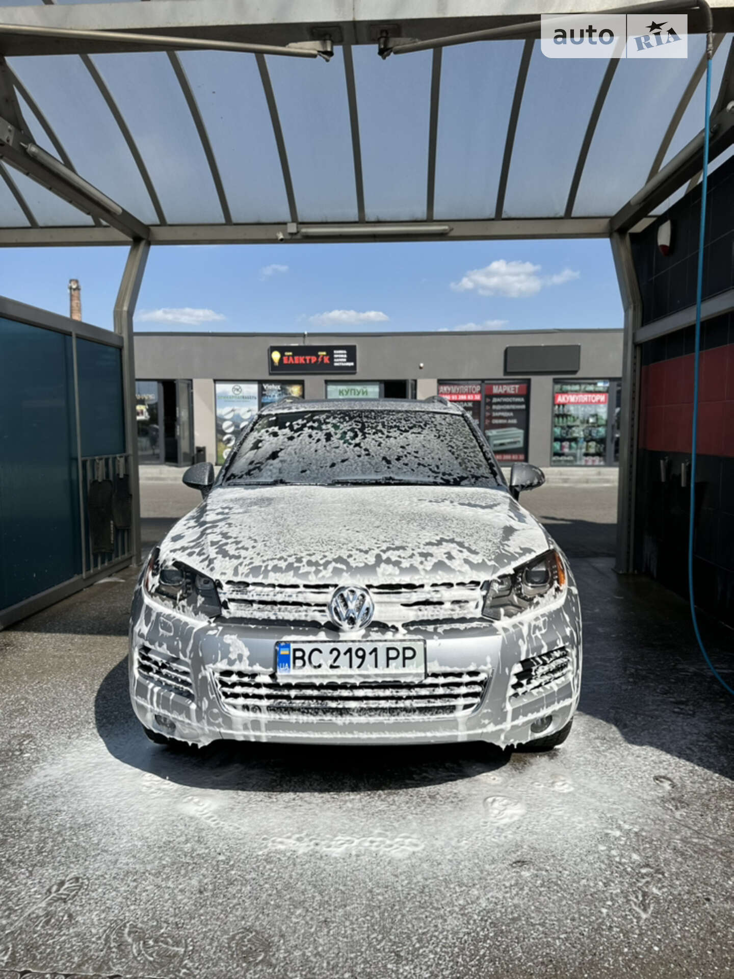 VOLKSWAGEN TOUAREG 2012