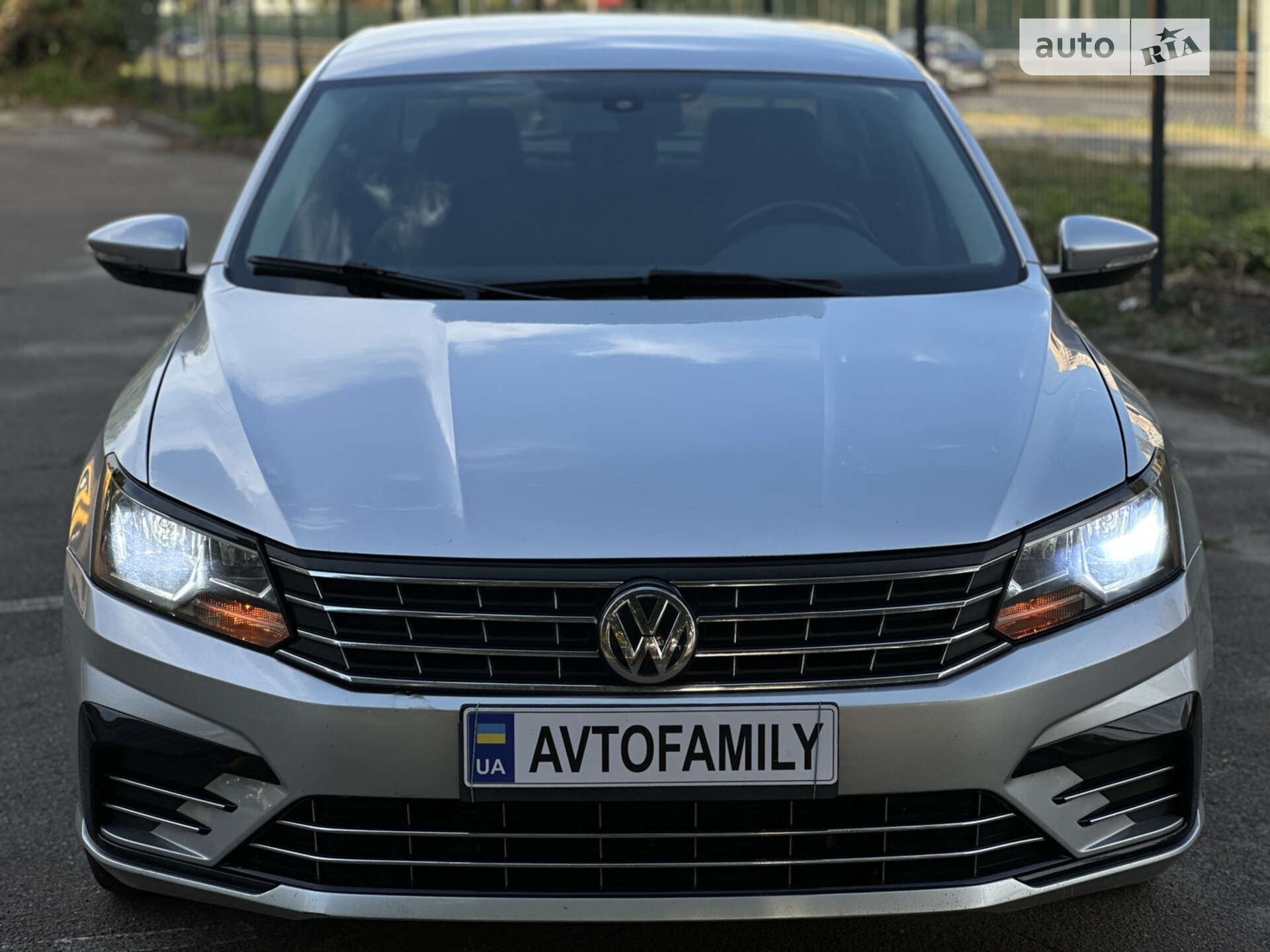 VOLKSWAGEN PASSAT 2017