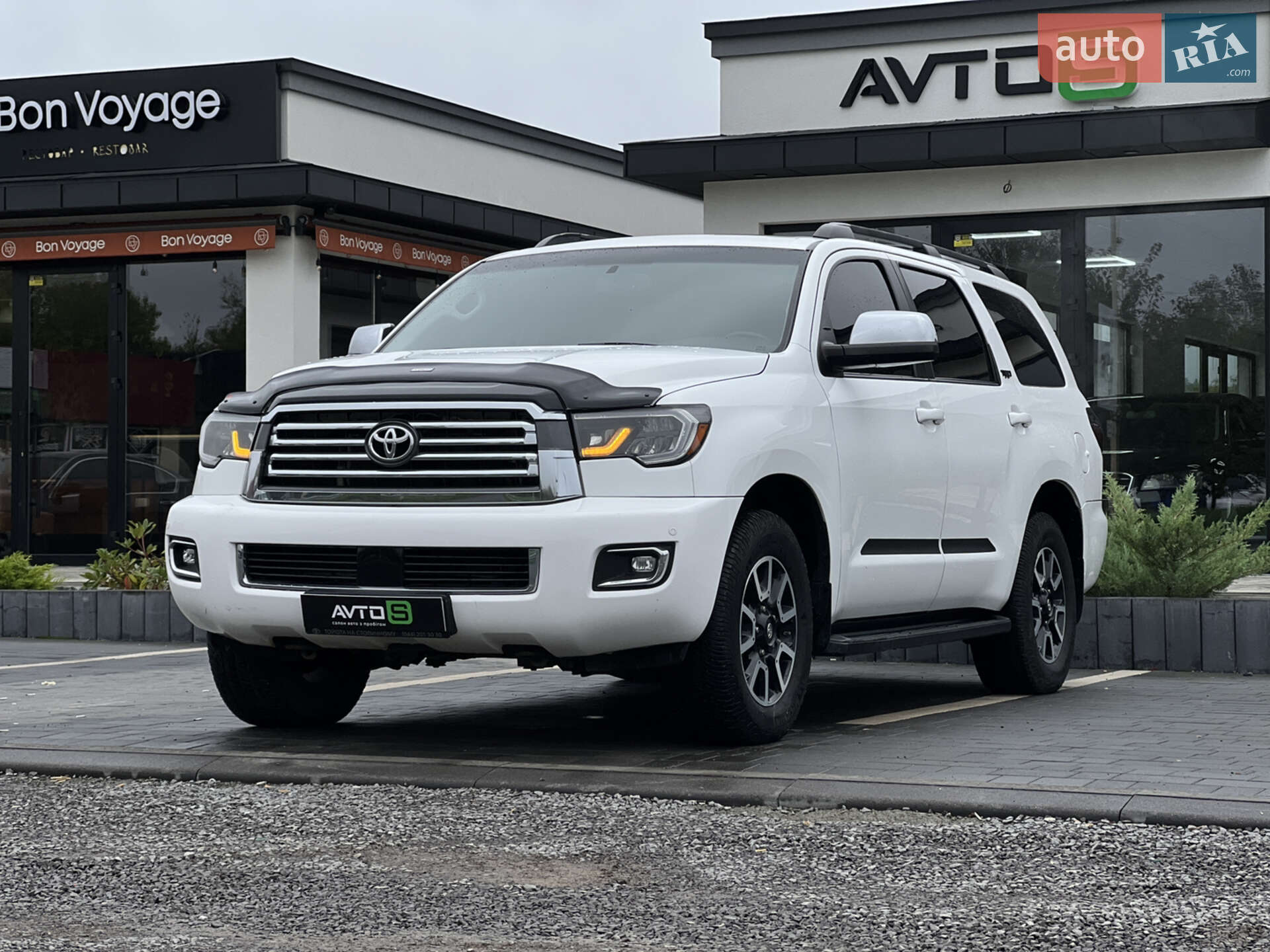 TOYOTA SEQUOIA 2016