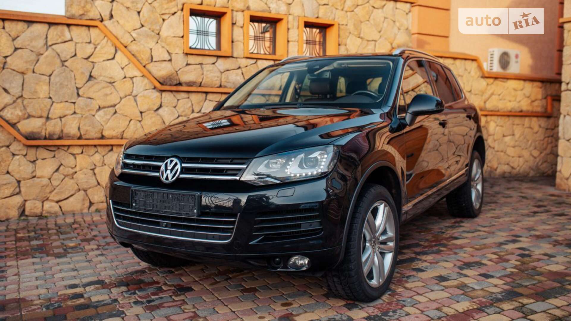 VOLKSWAGEN TOUAREG 2012