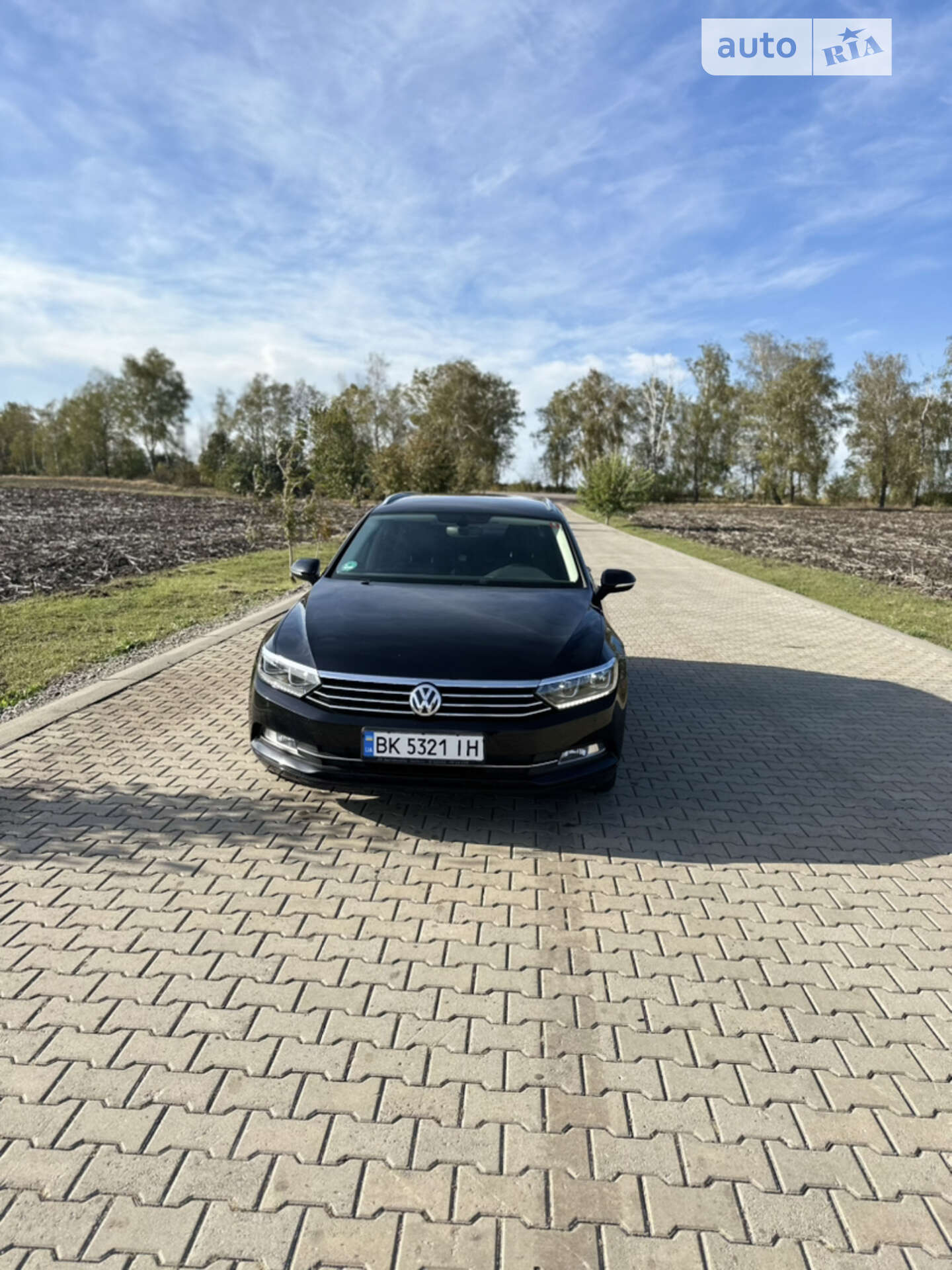 VOLKSWAGEN PASSAT 2017