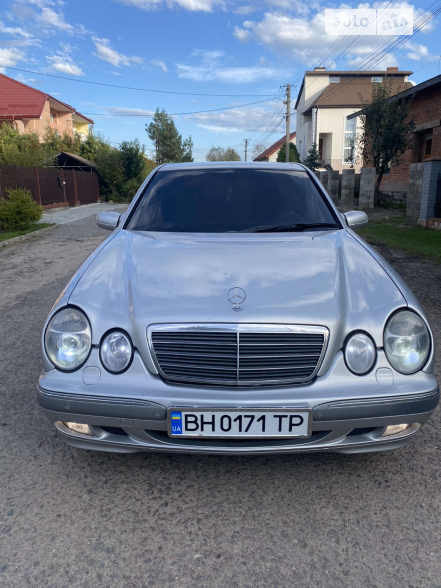 MERCEDES-BENZ E 320 2000