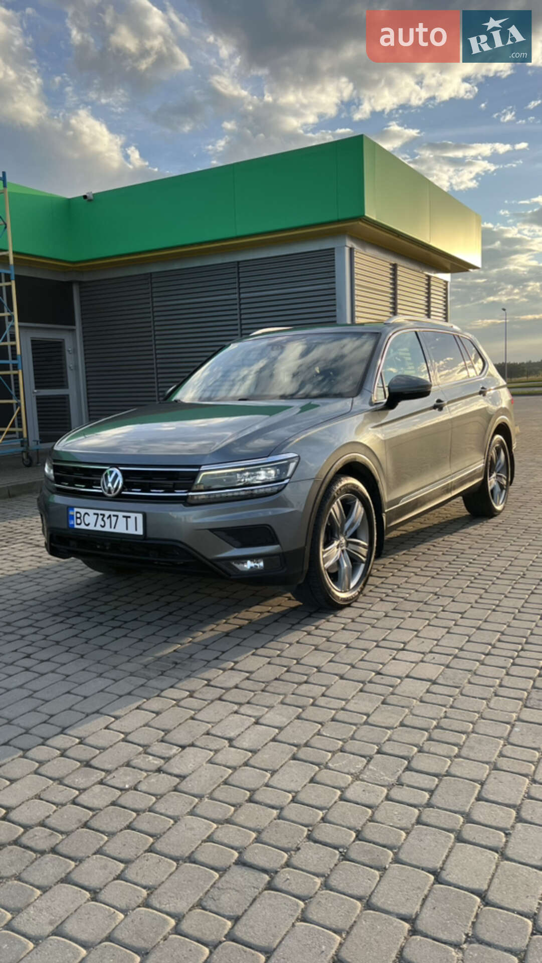 VOLKSWAGEN TIGUAN 2017