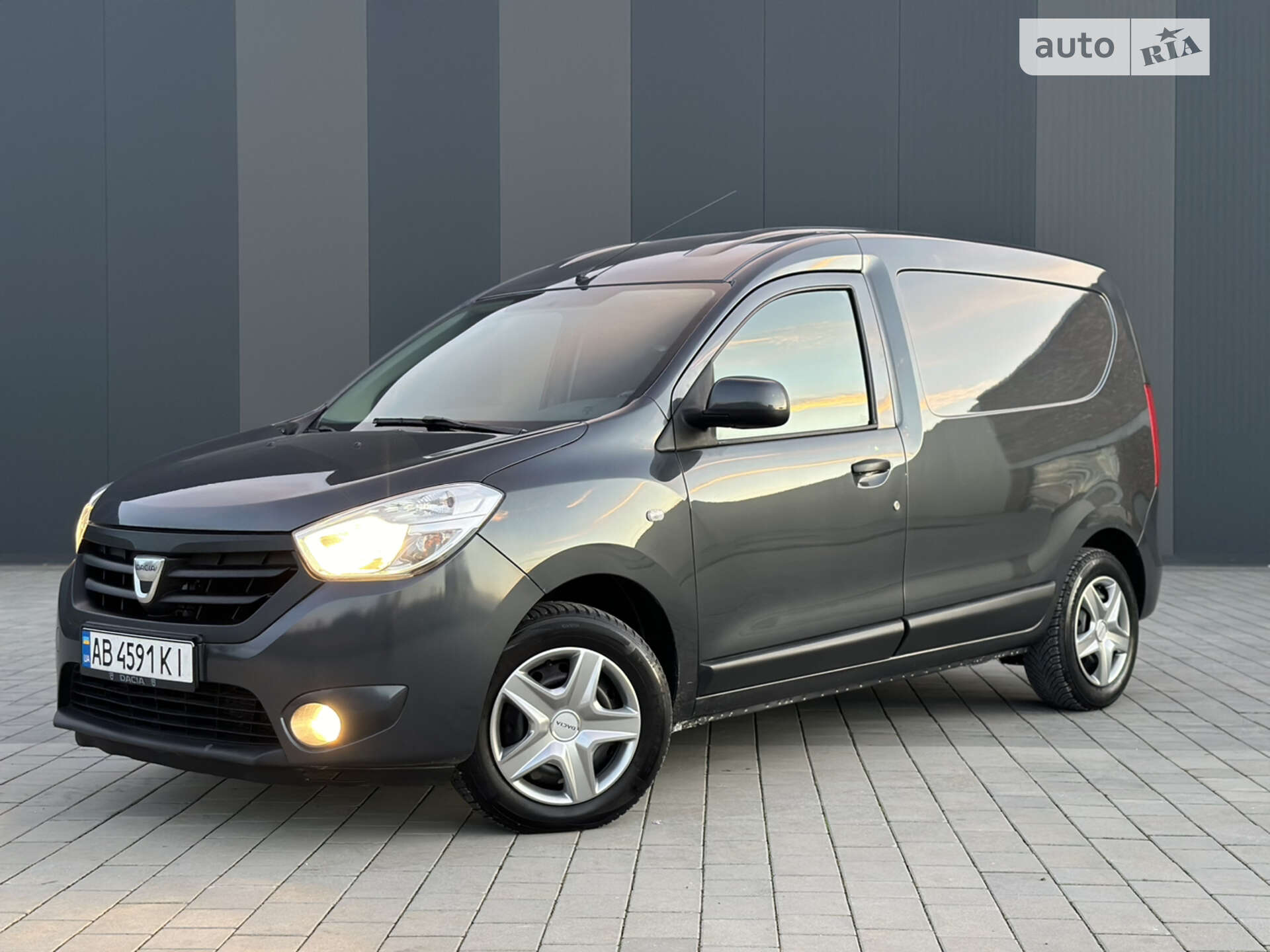 DACIA DOKKER 2016