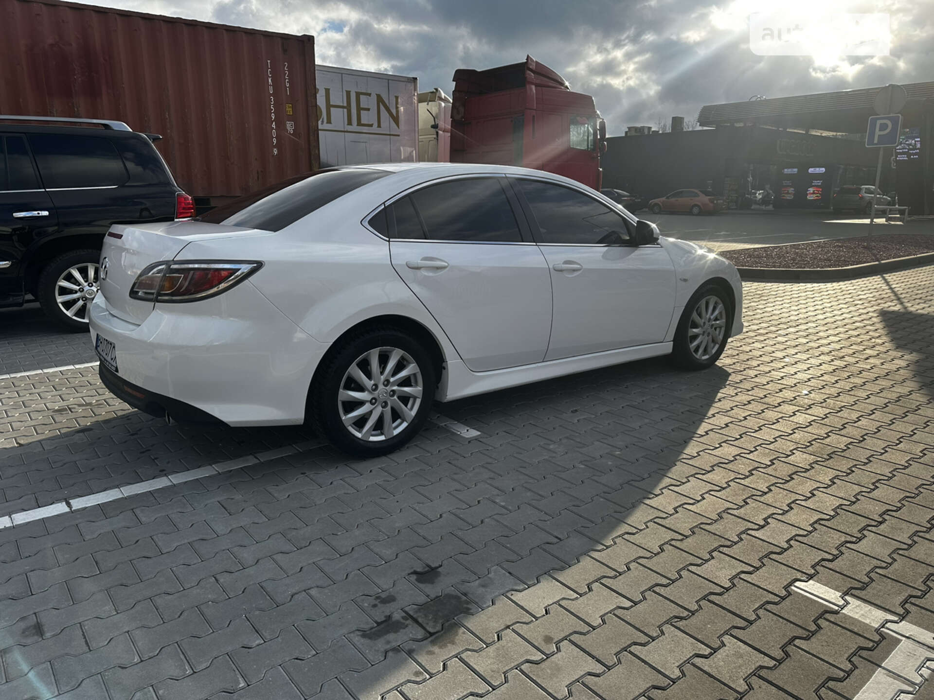 Головне фото звіту автомобіля MAZDA 6 2011