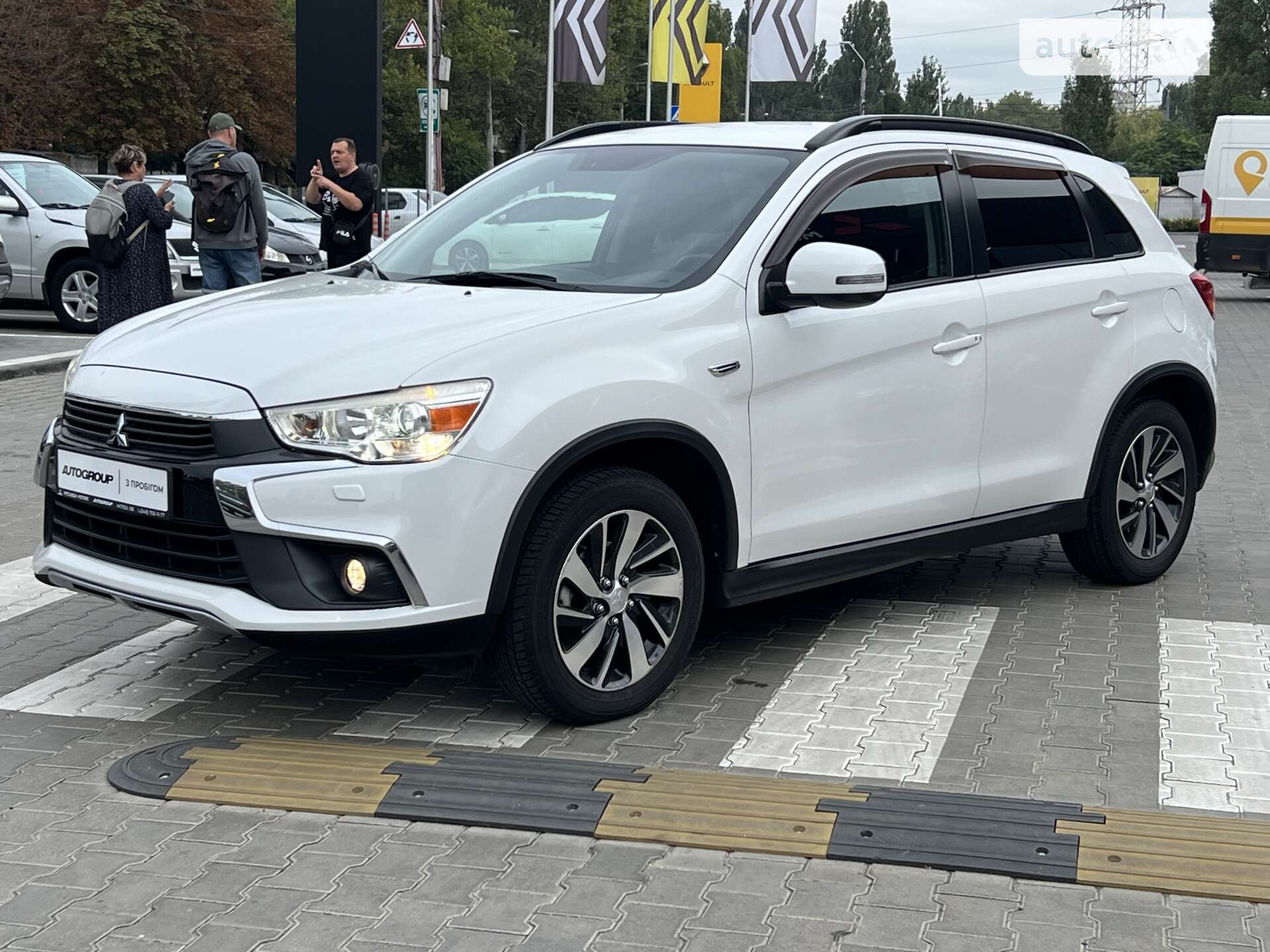 MITSUBISHI ASX 2016