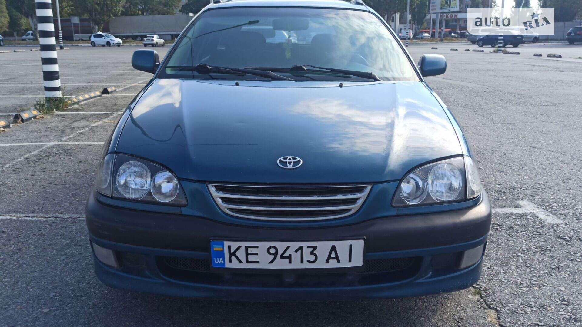 TOYOTA AVENSIS 1998
