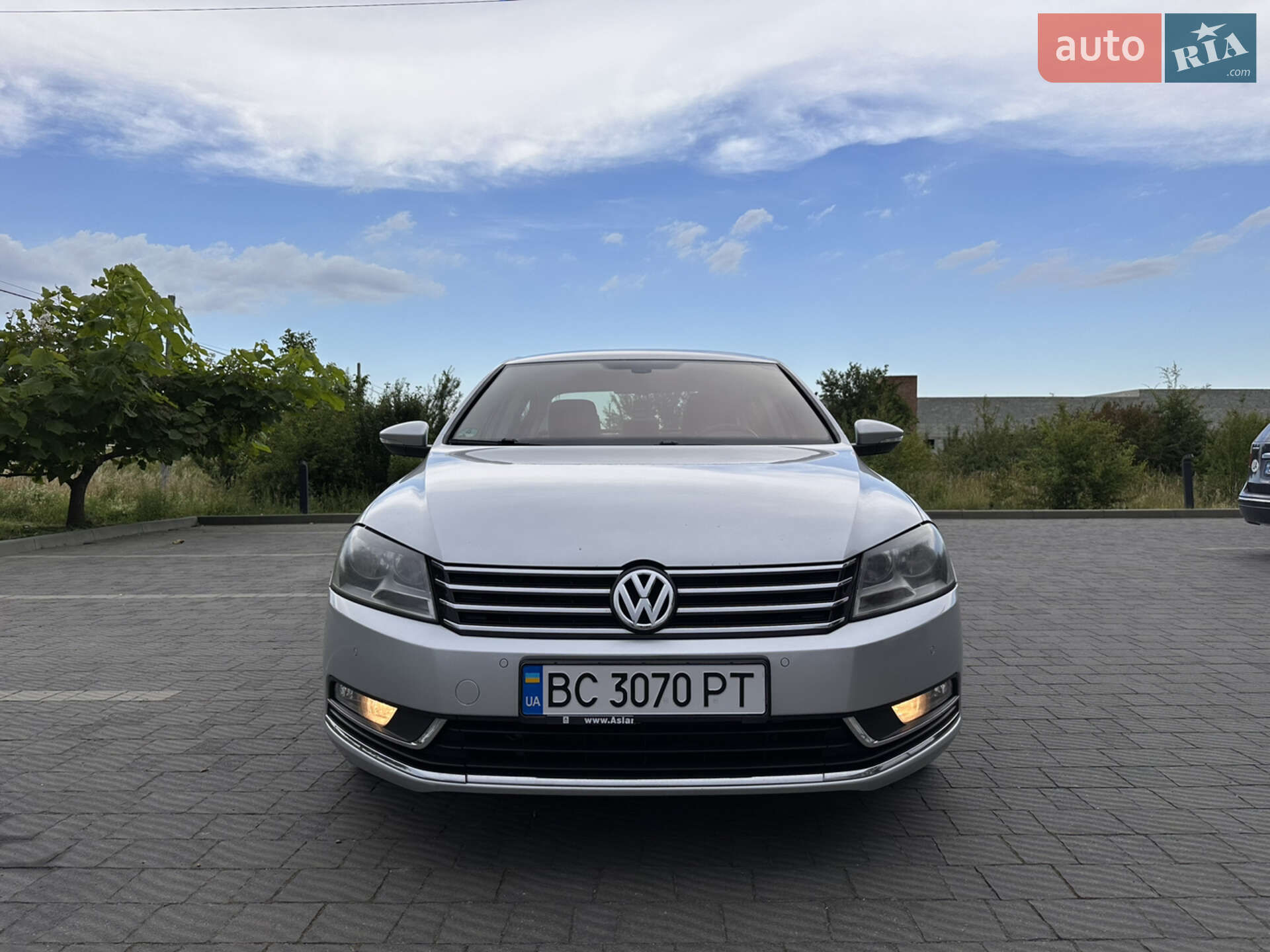 VOLKSWAGEN PASSAT 2013