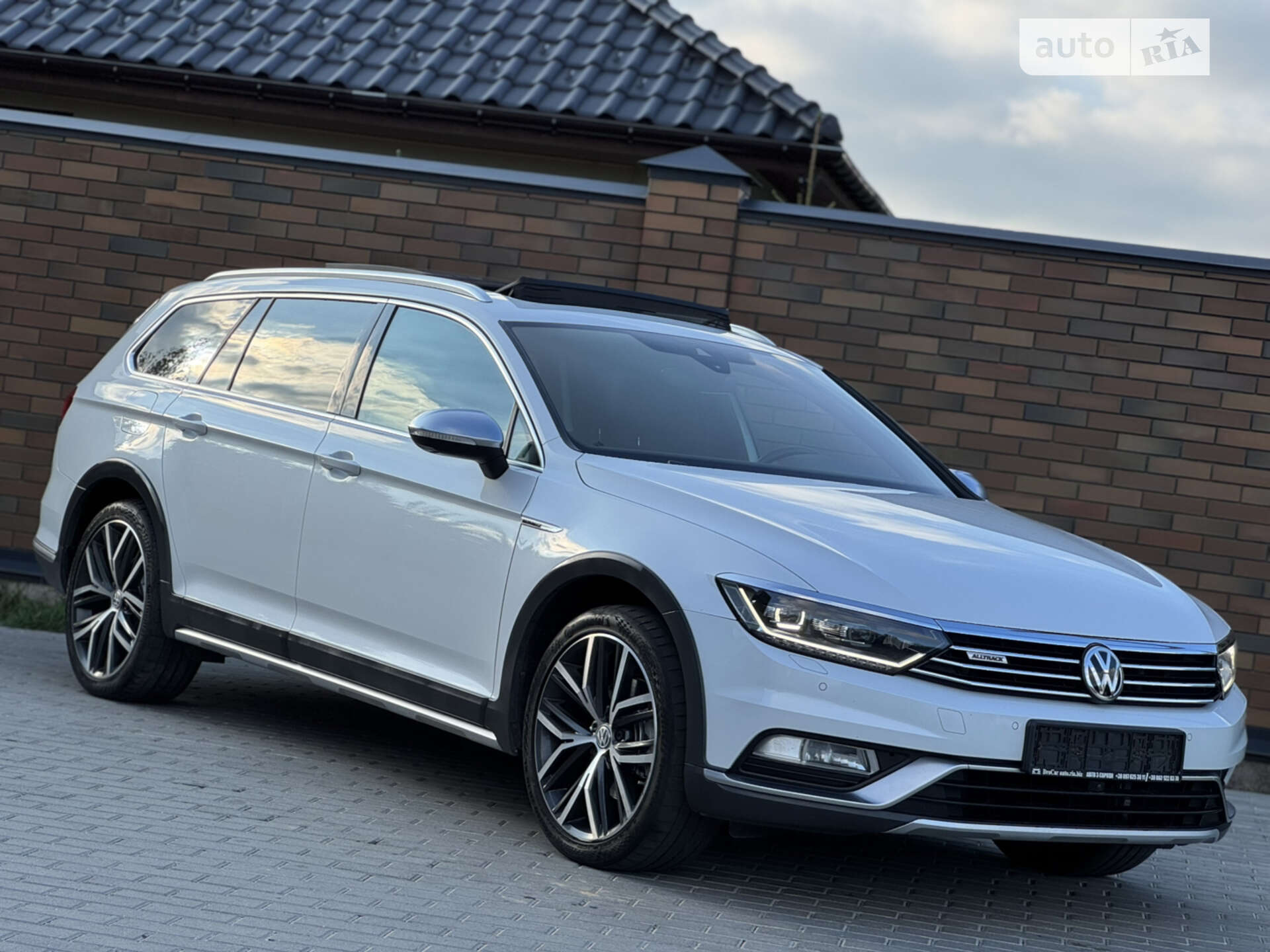 VOLKSWAGEN PASSAT 2019