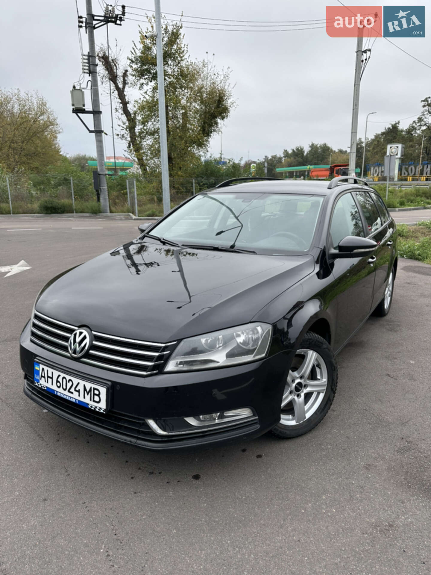 VOLKSWAGEN PASSAT 2011