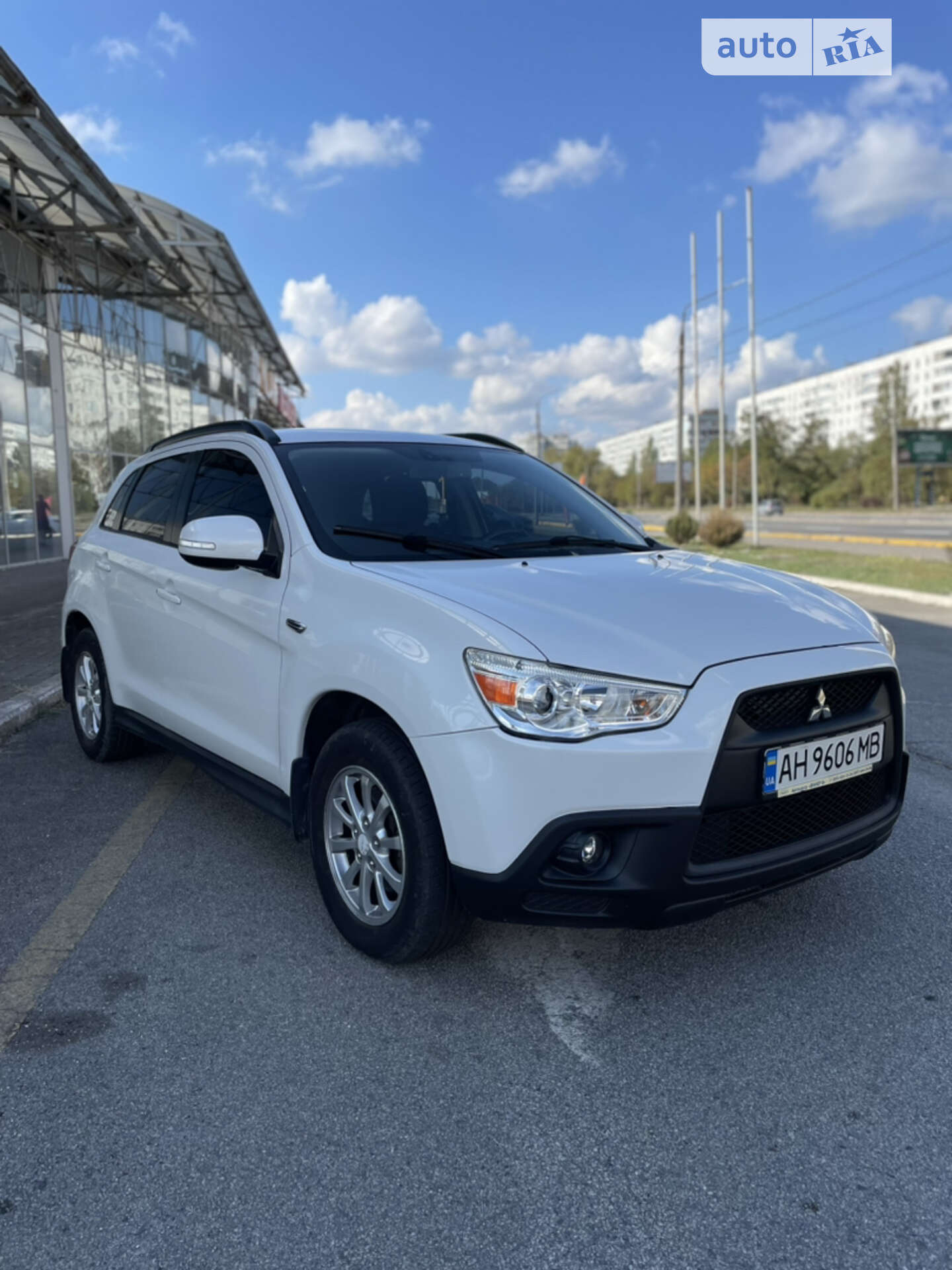 MITSUBISHI ASX 2011