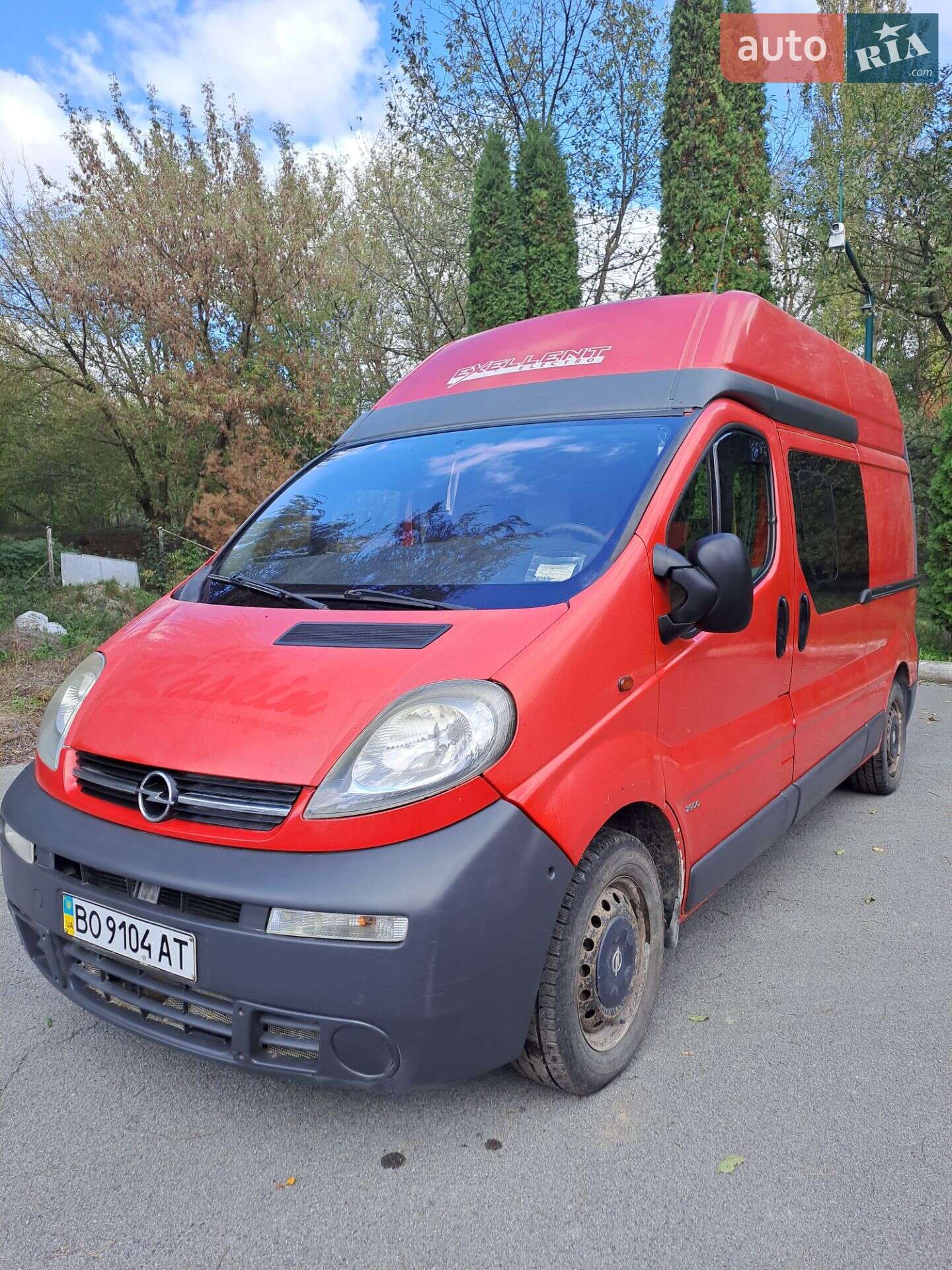 OPEL VIVARO 2004