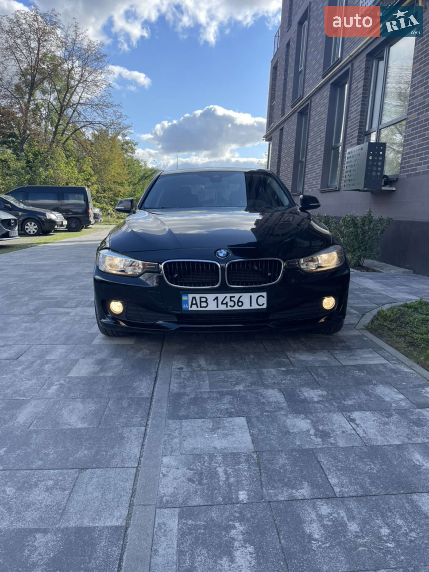 BMW 320 2012