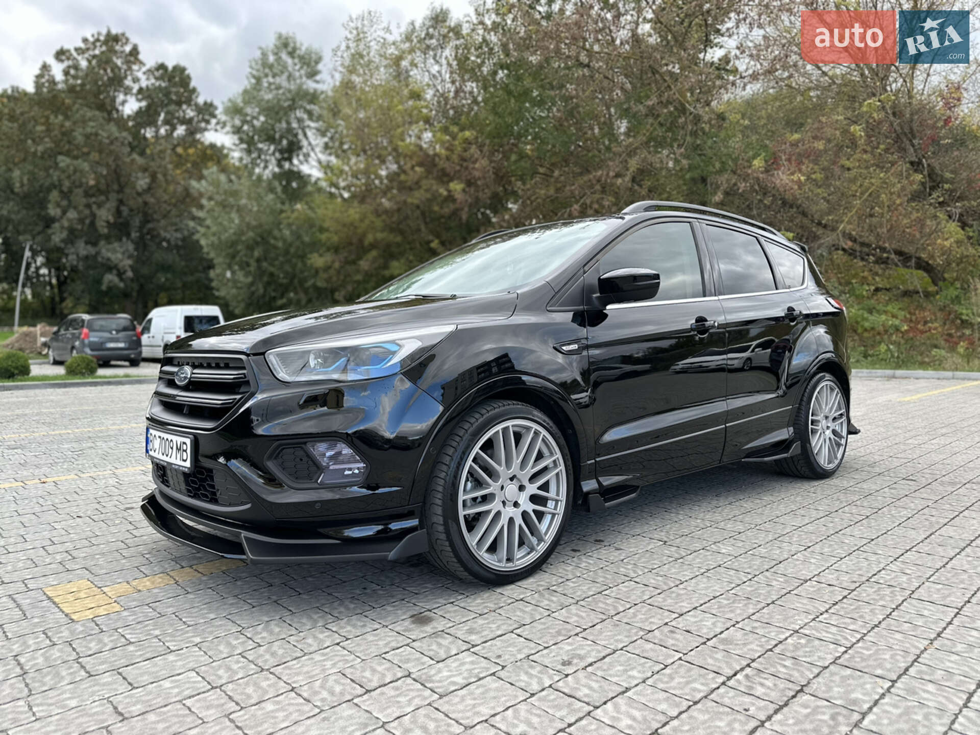 Головне фото звіту автомобіля FORD ESCAPE 2016