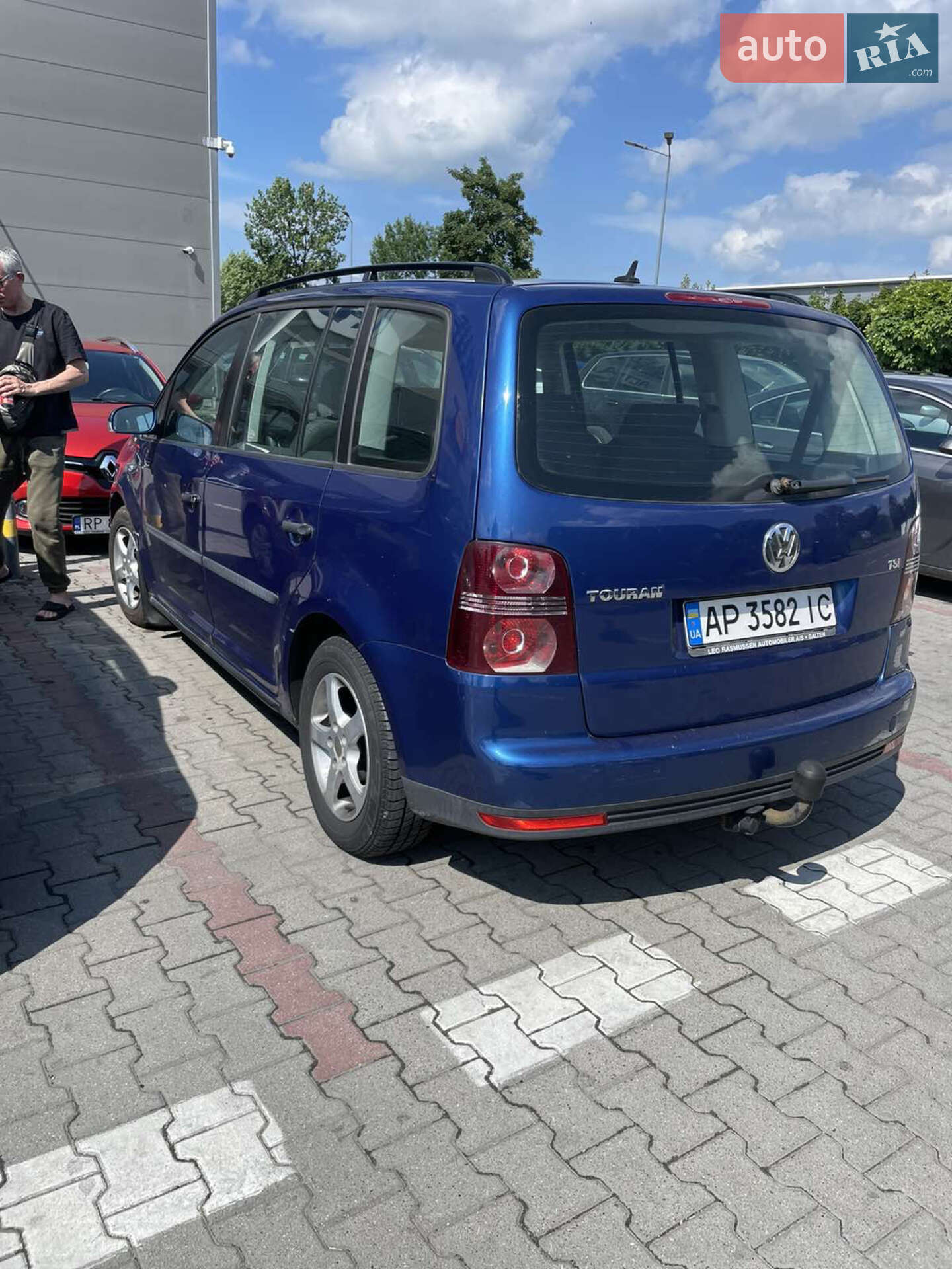 VOLKSWAGEN TOURAN 2008