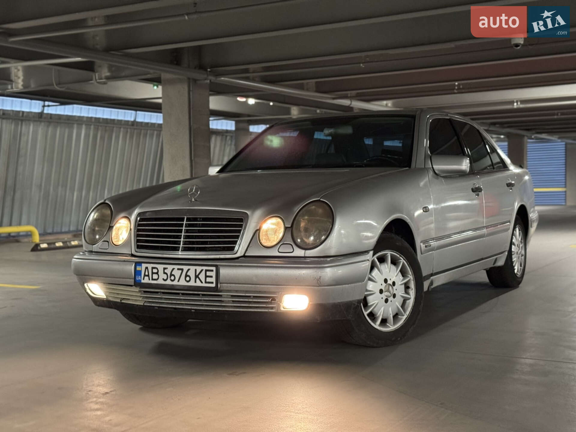 MERCEDES-BENZ E 300 1999