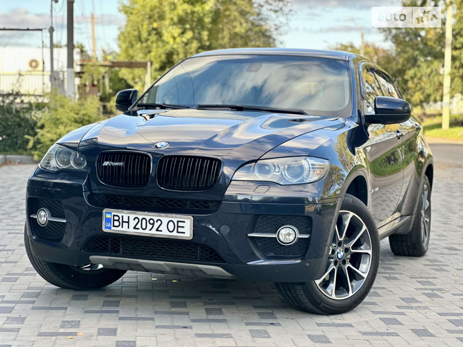 BMW X6 2011