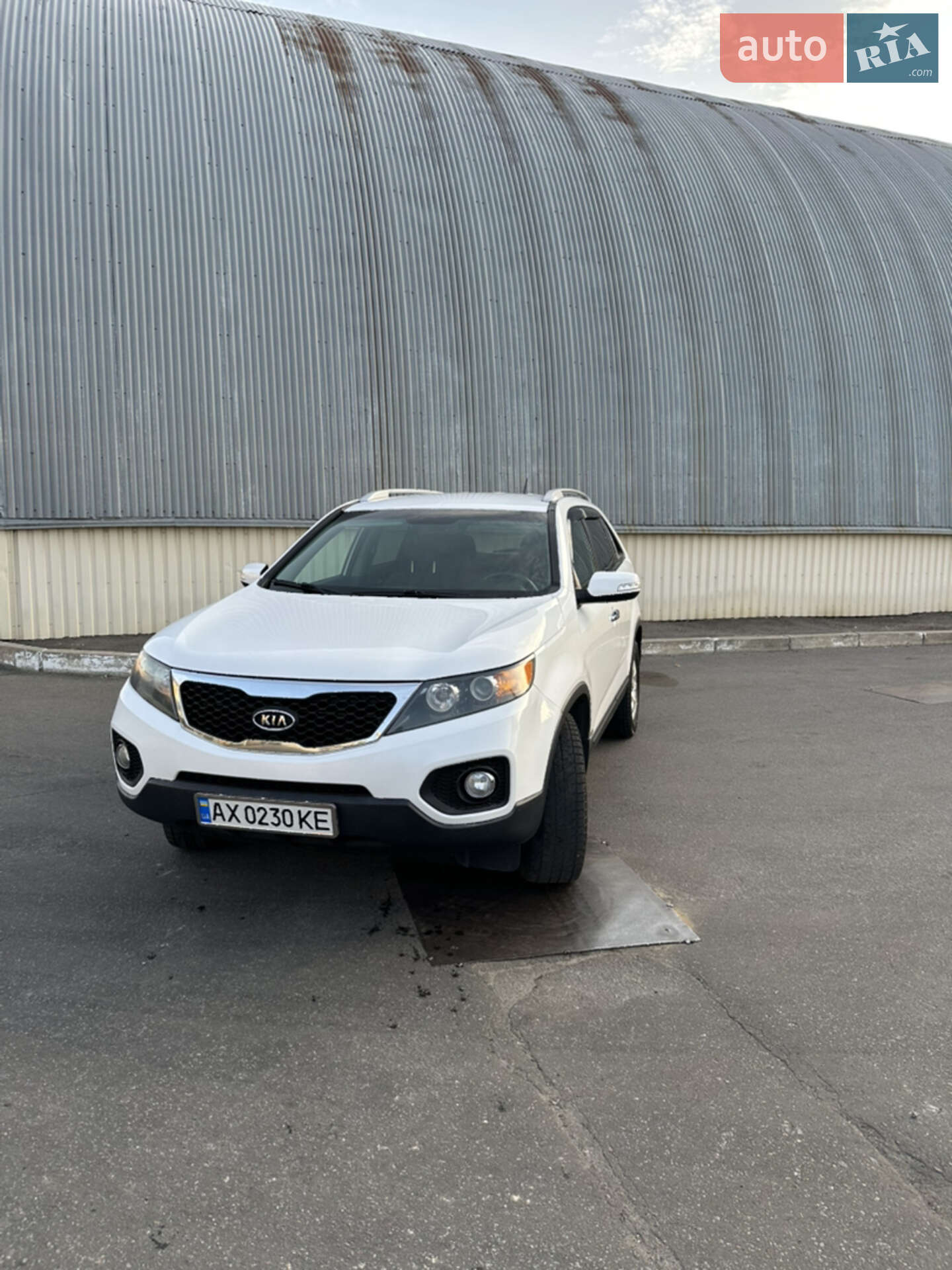 Головне фото звіту автомобіля KIA SORENTO 2012