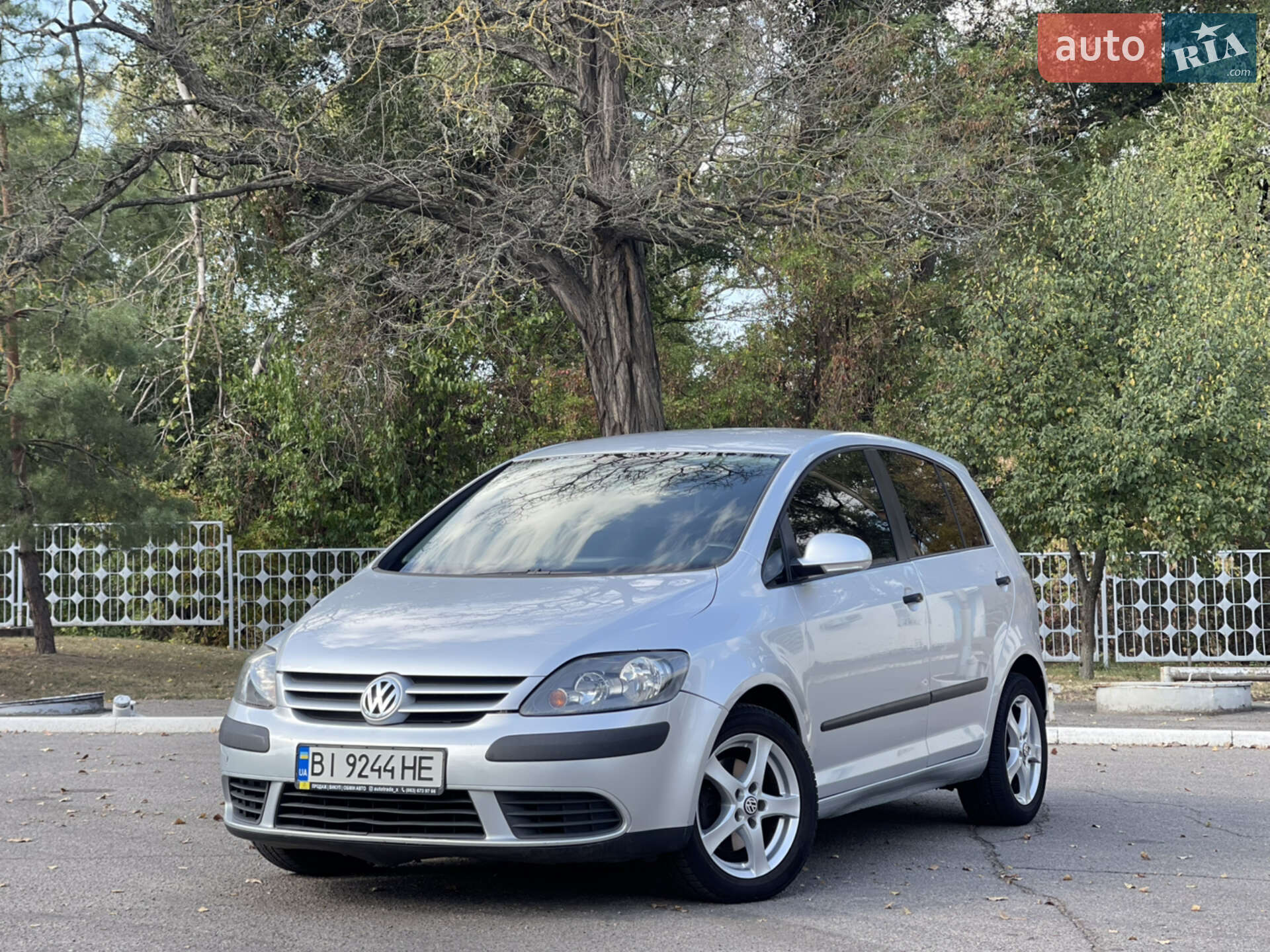 VOLKSWAGEN GOLF 2005