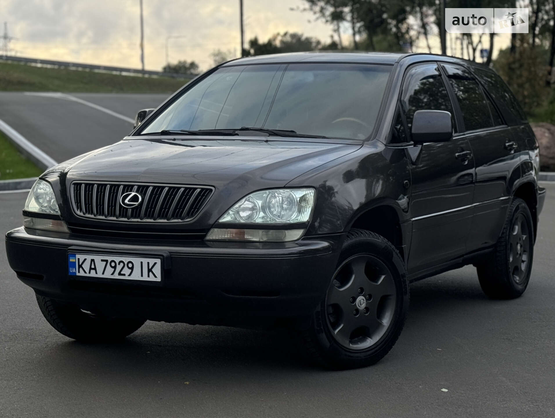 LEXUS RX 300 2002