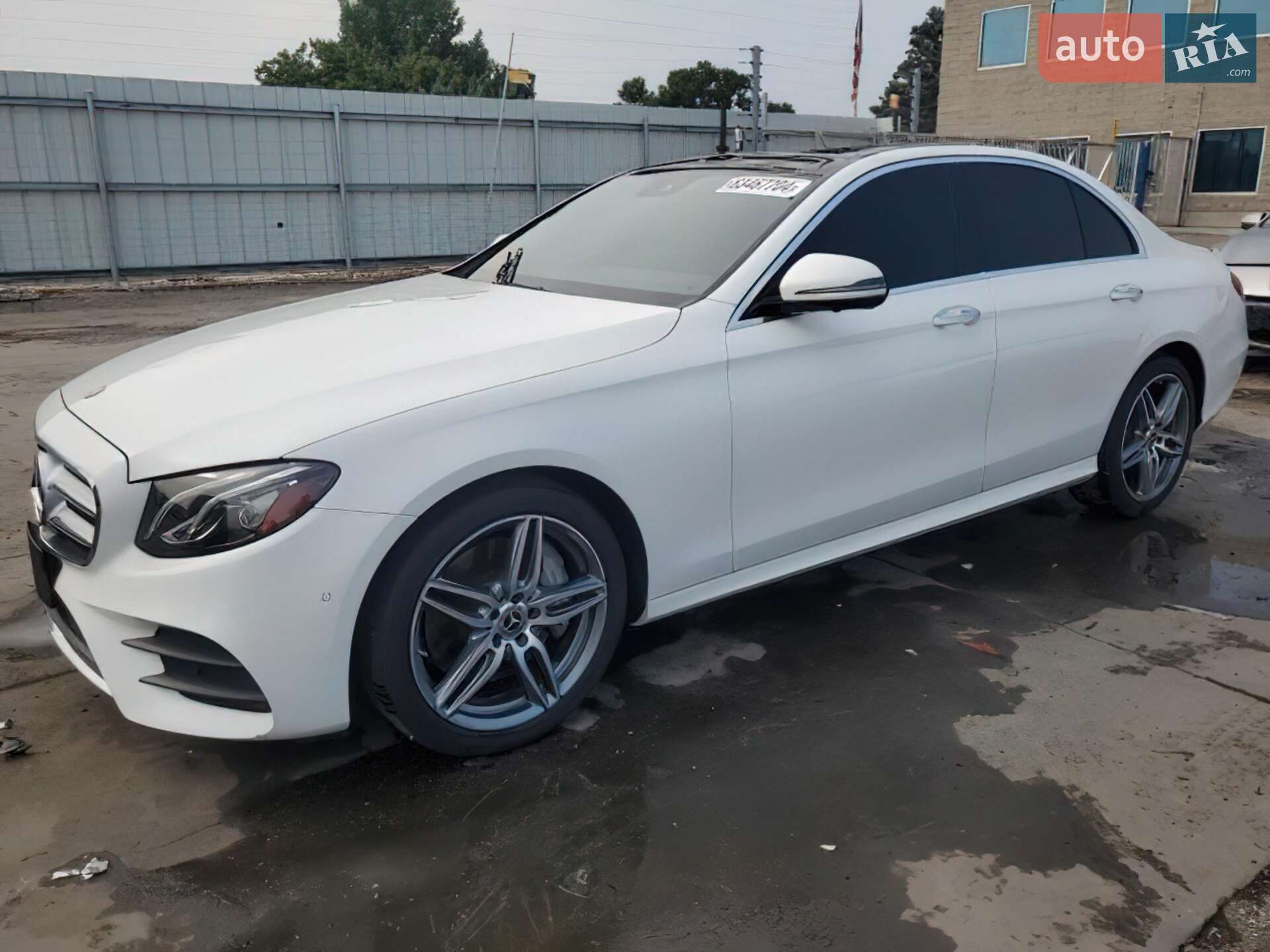 MERCEDES-BENZ E 300 2018