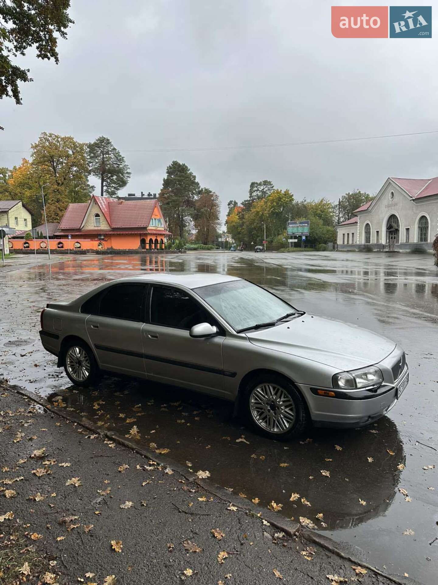 VOLVO S80 2001