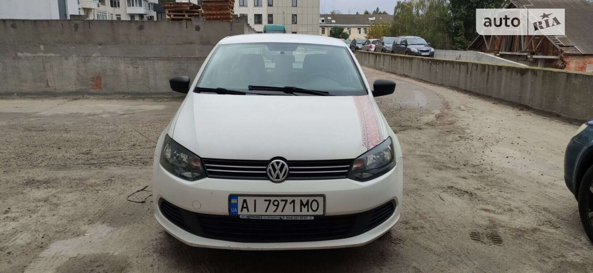 VOLKSWAGEN POLO 2013