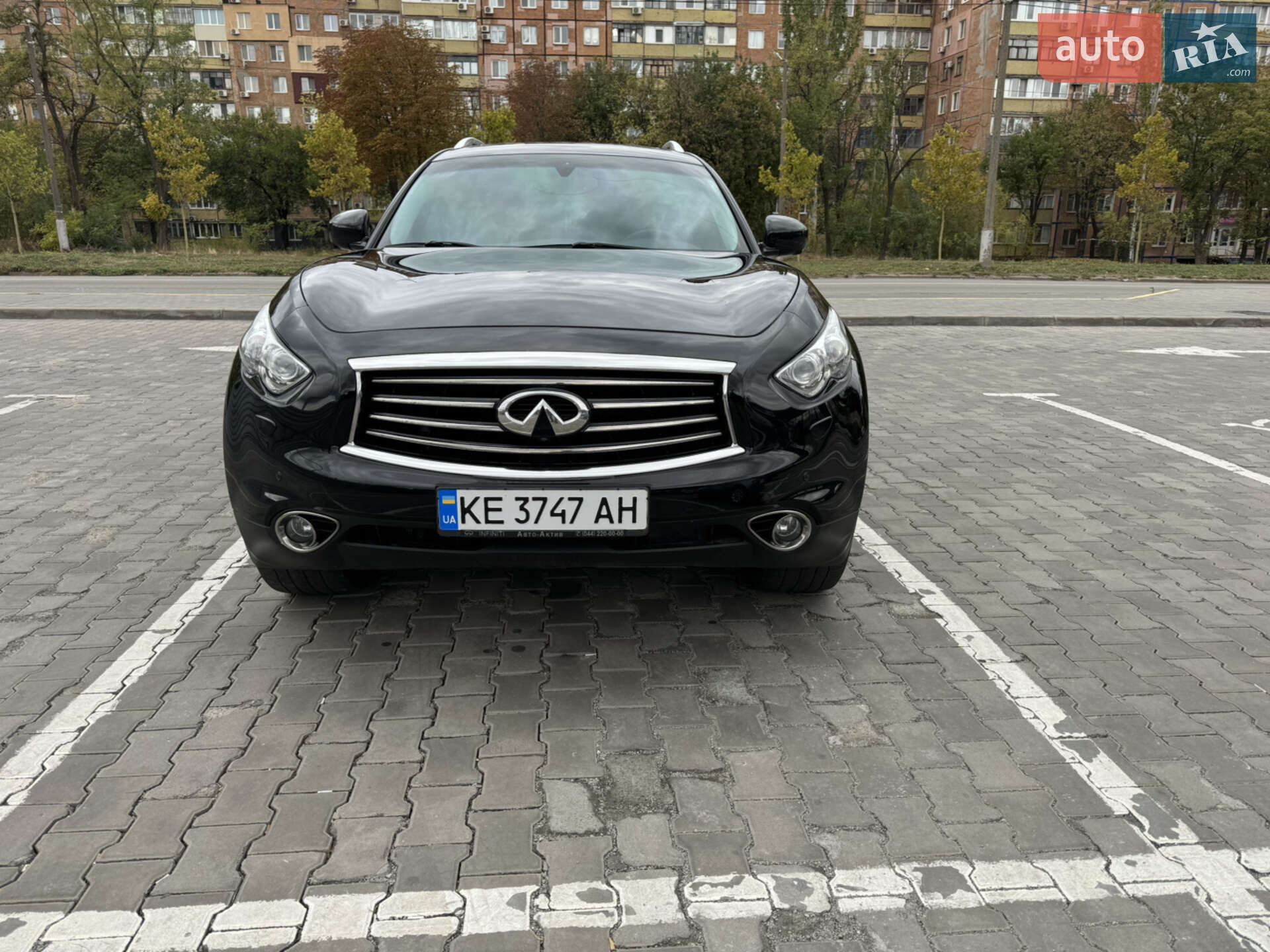 INFINITI FX37 2012