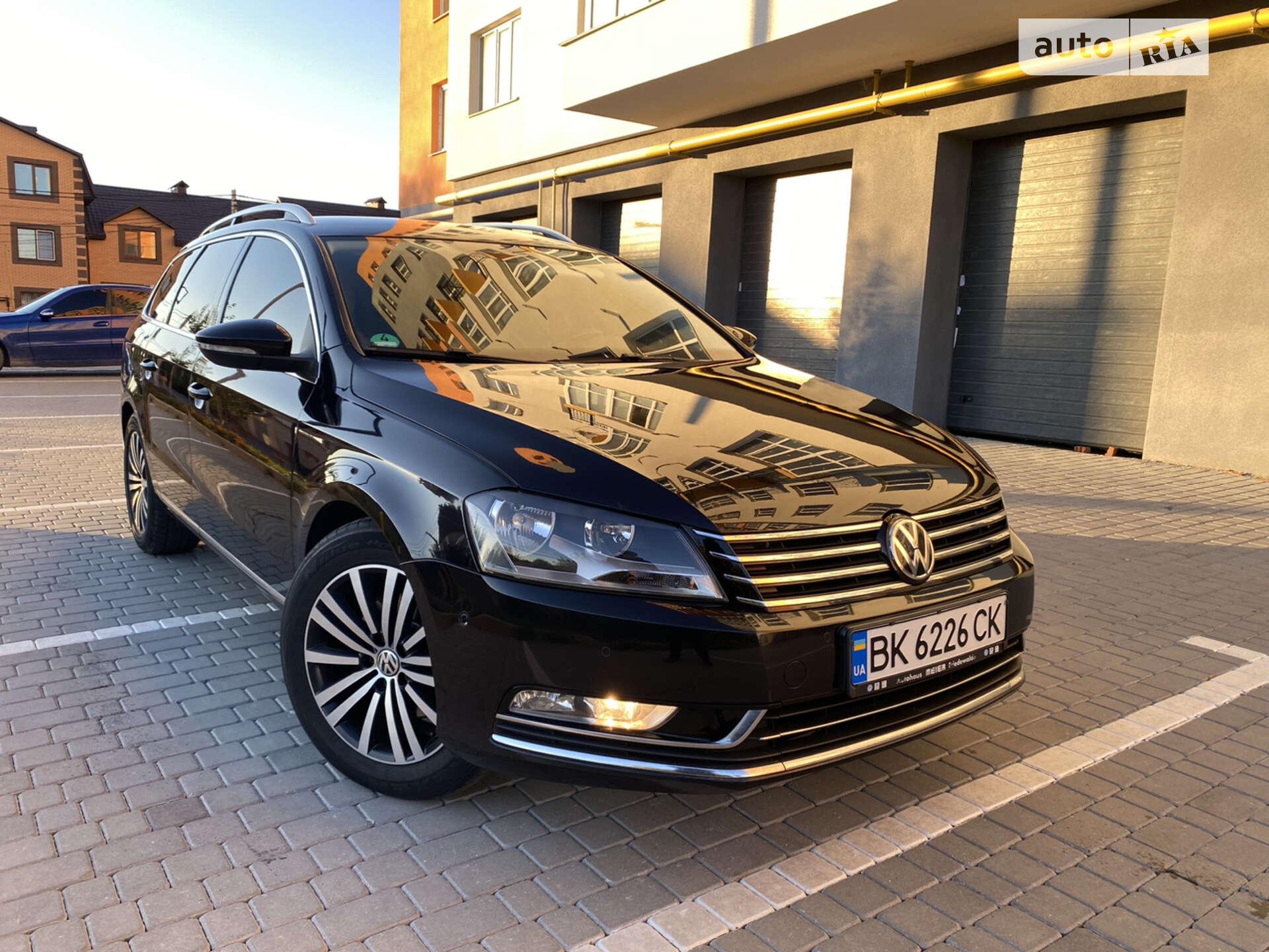 VOLKSWAGEN PASSAT 2010