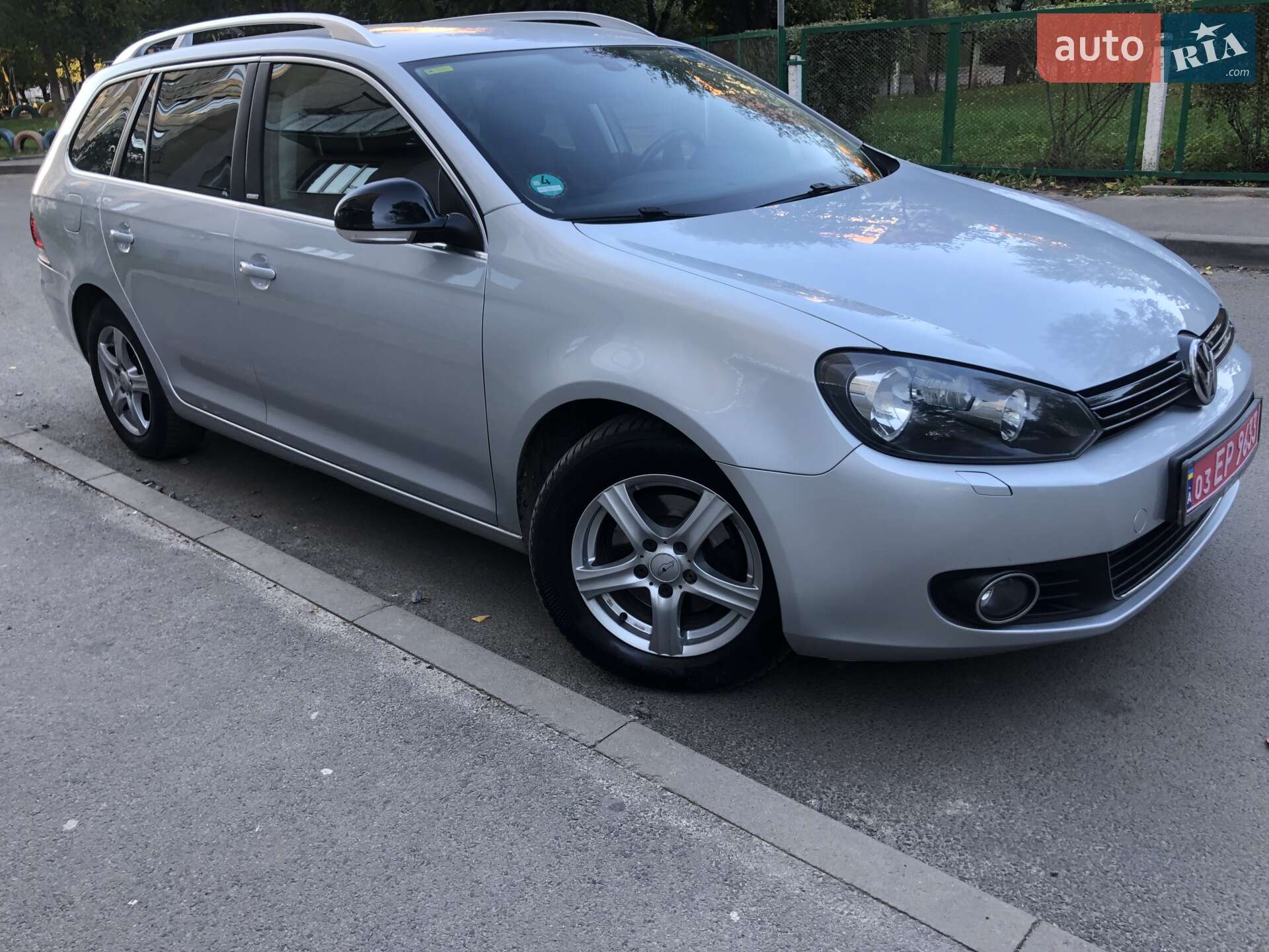 VOLKSWAGEN GOLF 2012