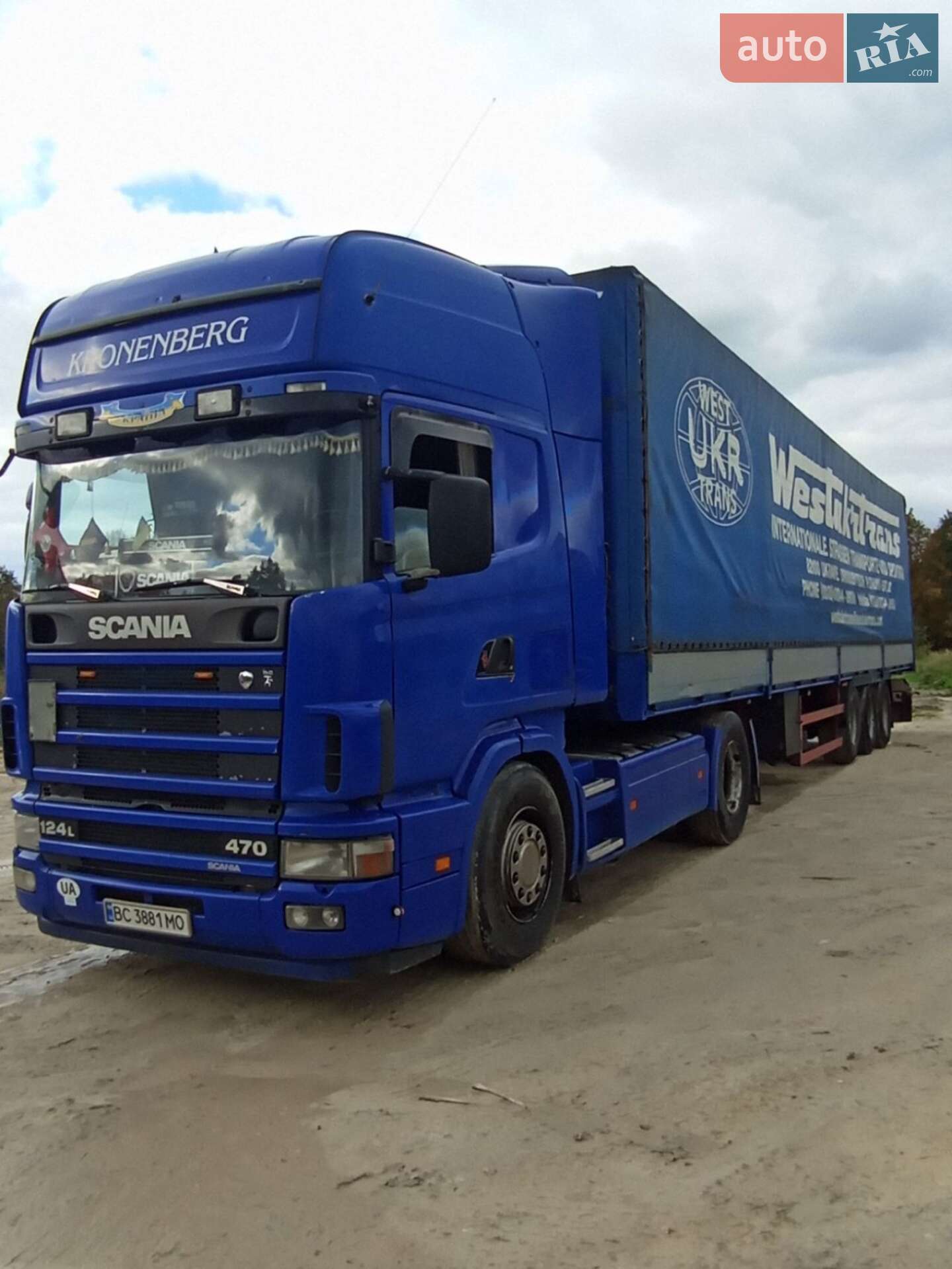 SCHMITZ R124 L 2004