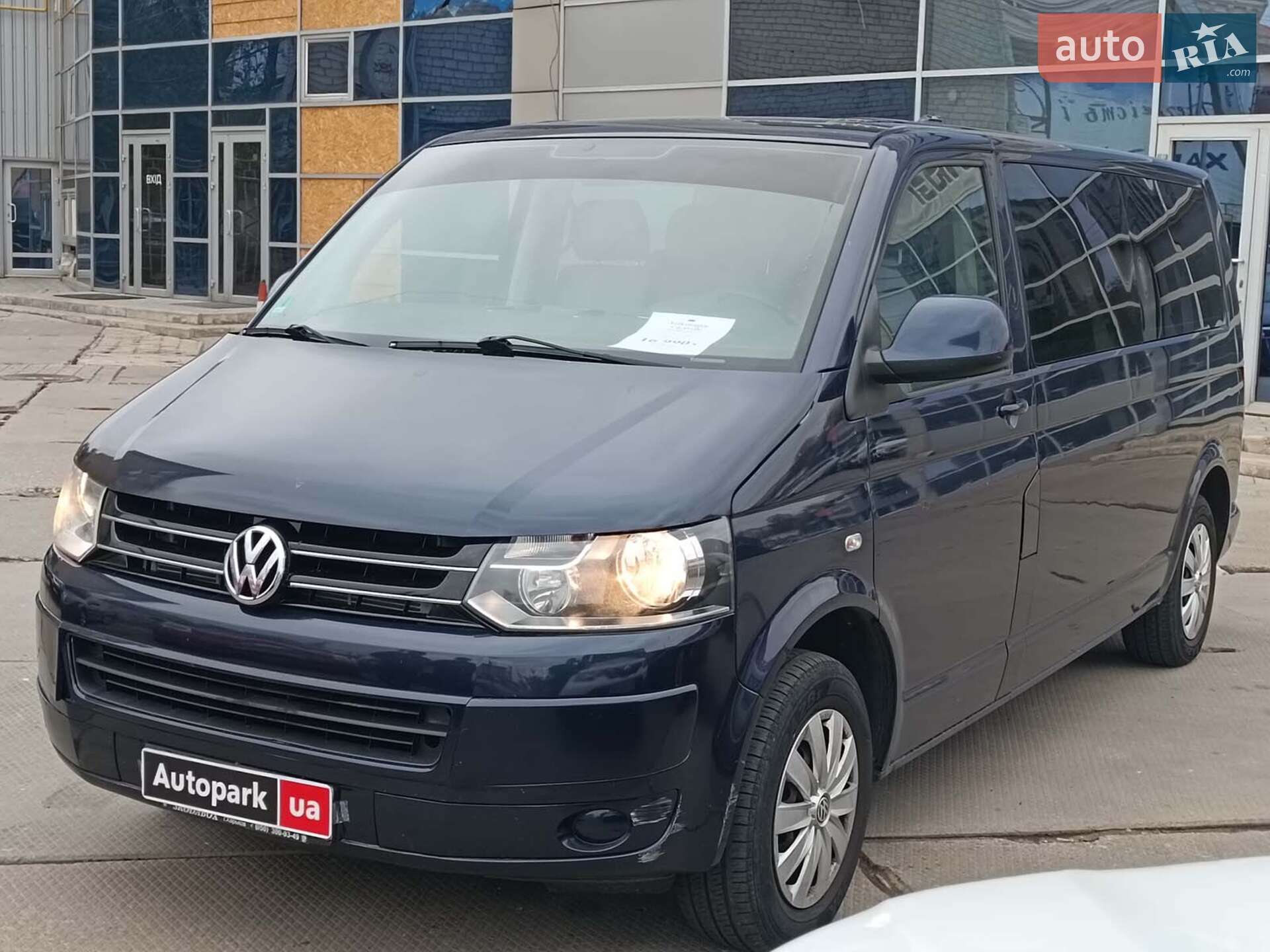 VOLKSWAGEN CARAVELLE 2013