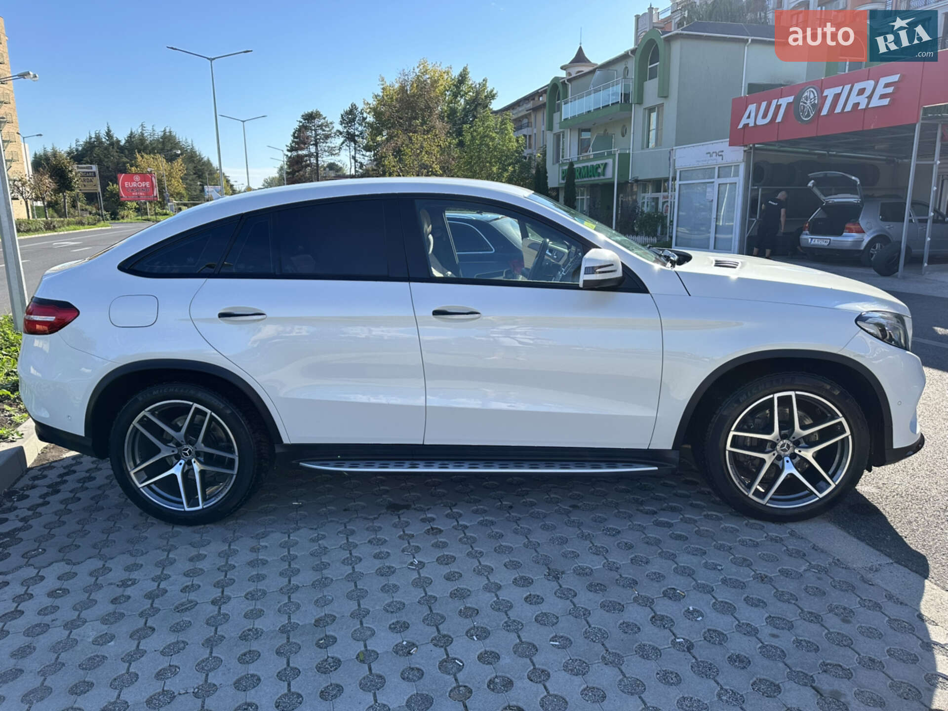 MERCEDES-BENZ GLE 400
