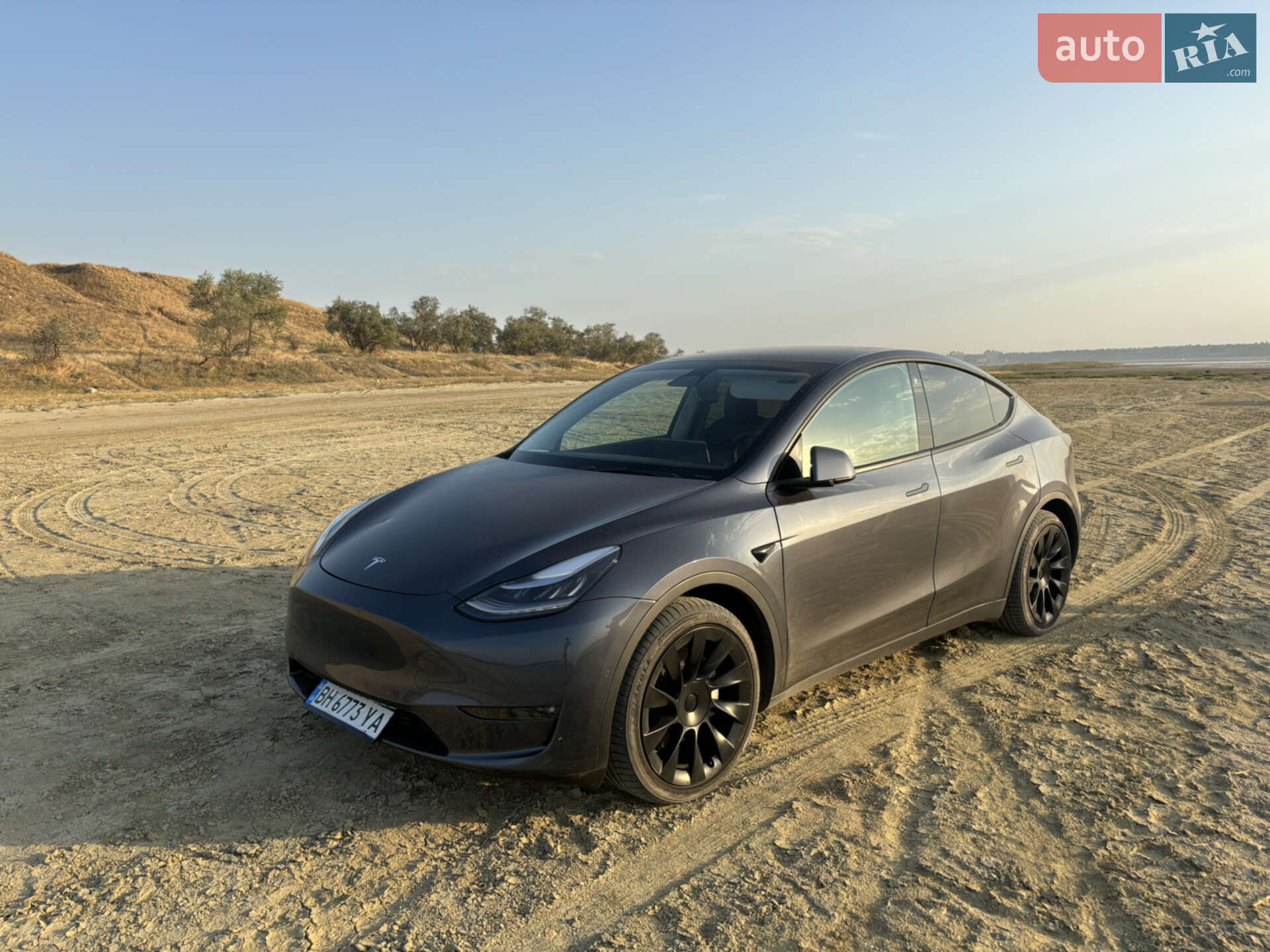 TESLA MODEL Y 2021