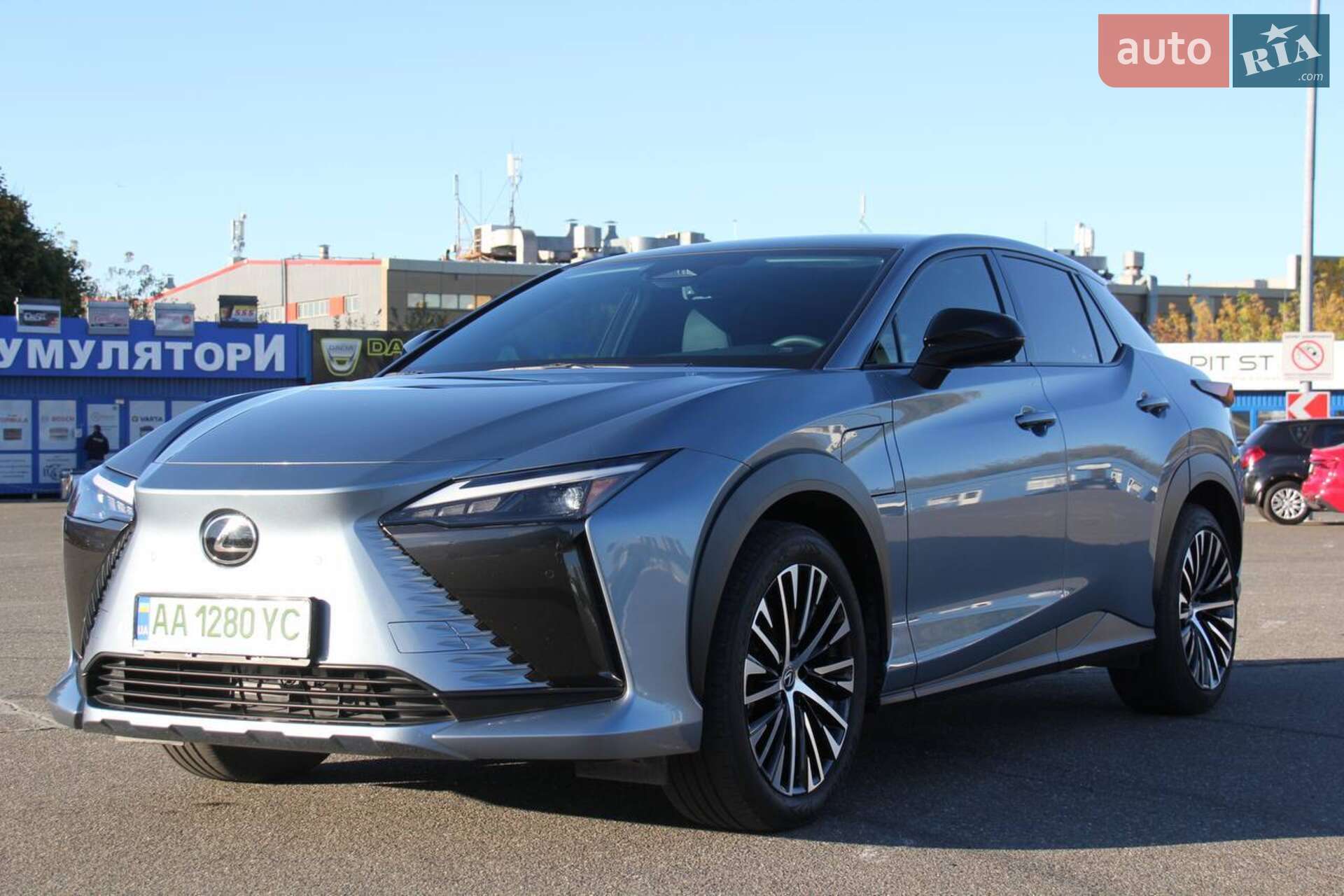 LEXUS RZ 450E 2023