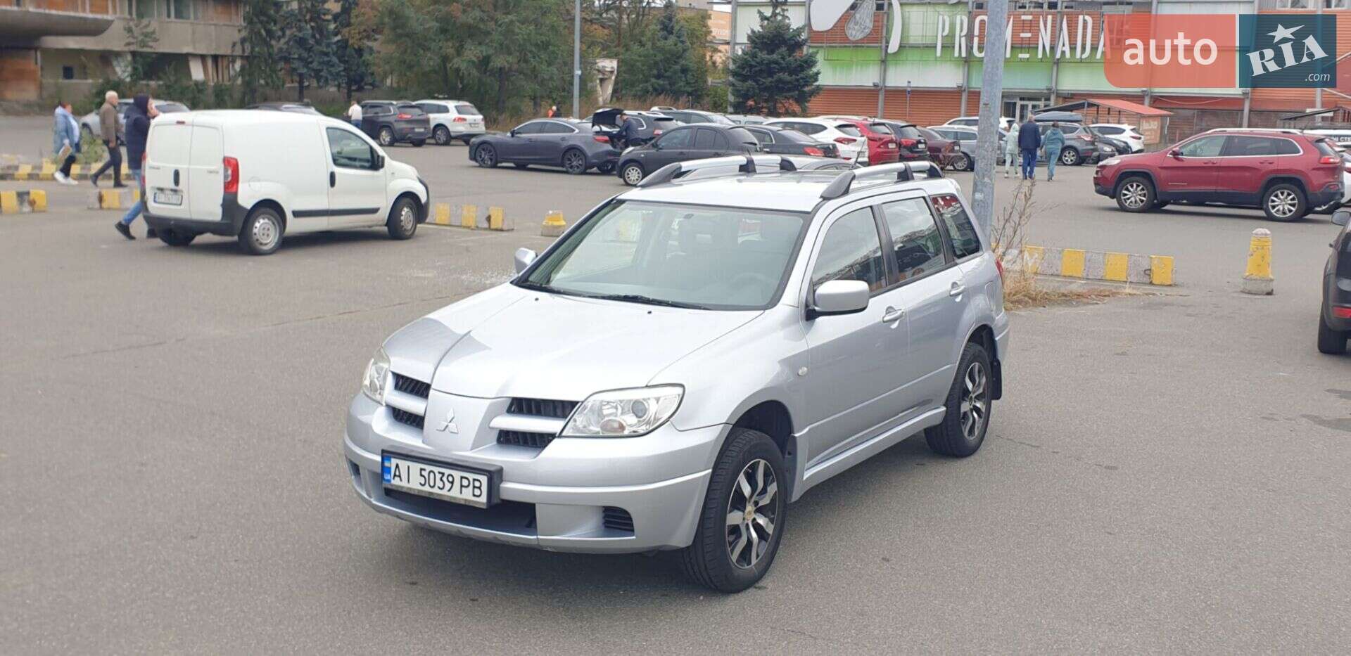 MITSUBISHI OUTLANDER
