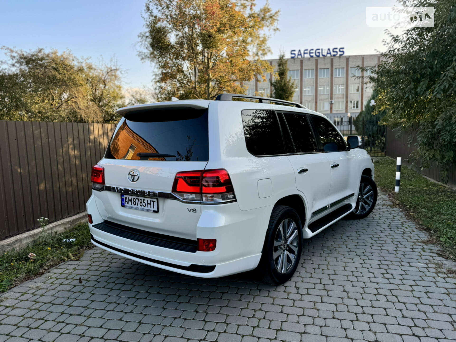 TOYOTA LAND CRUISER 200 2019