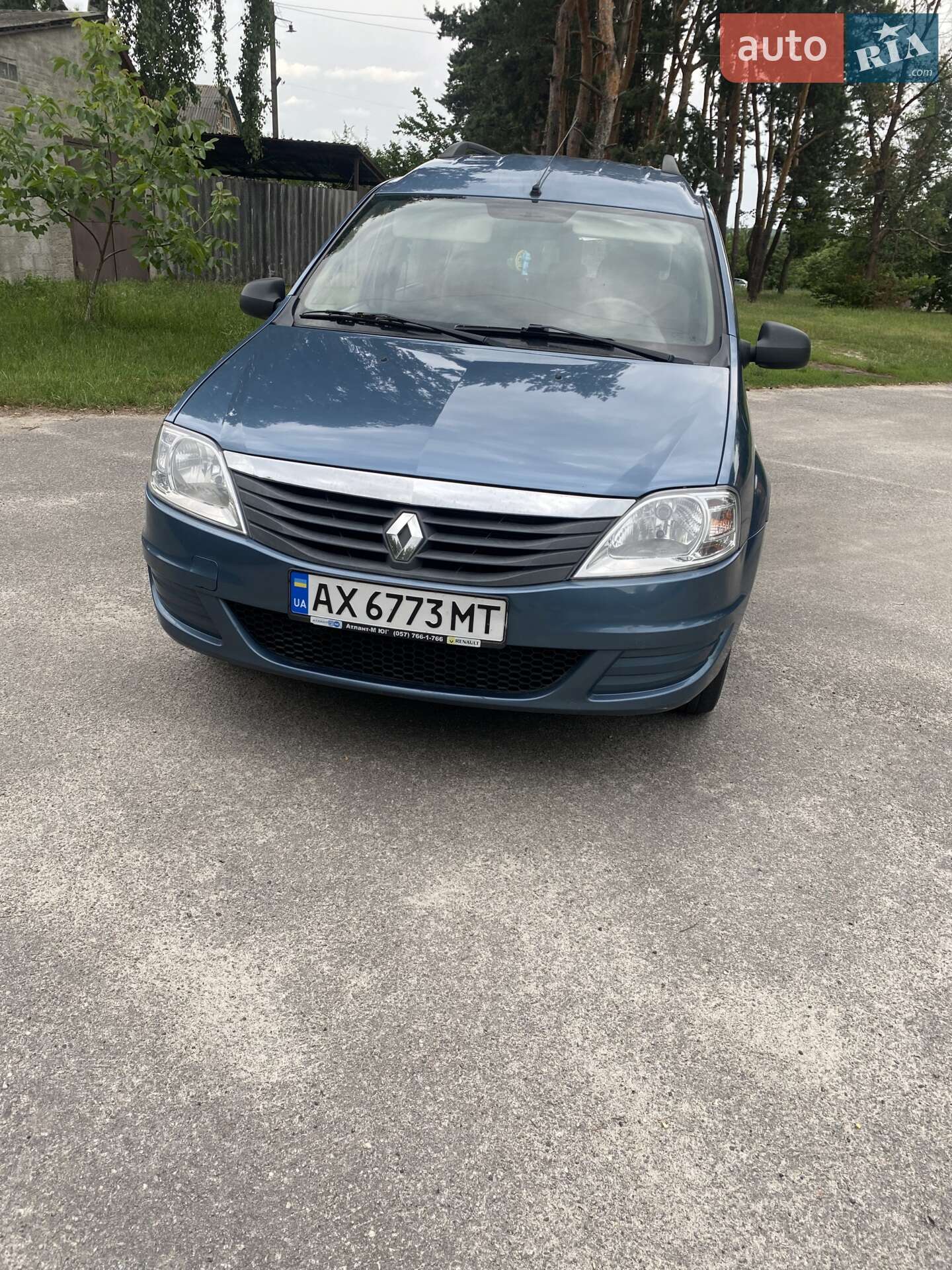 RENAULT LOGAN 2010