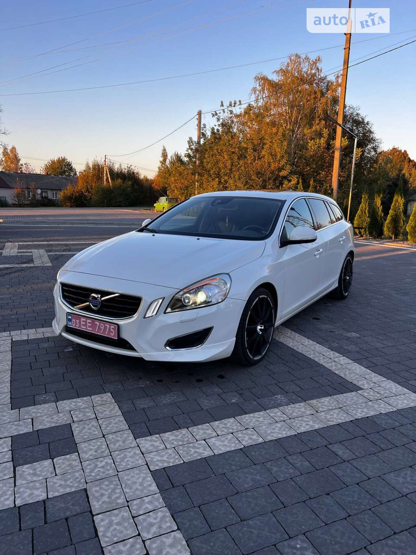 VOLVO V60 2010