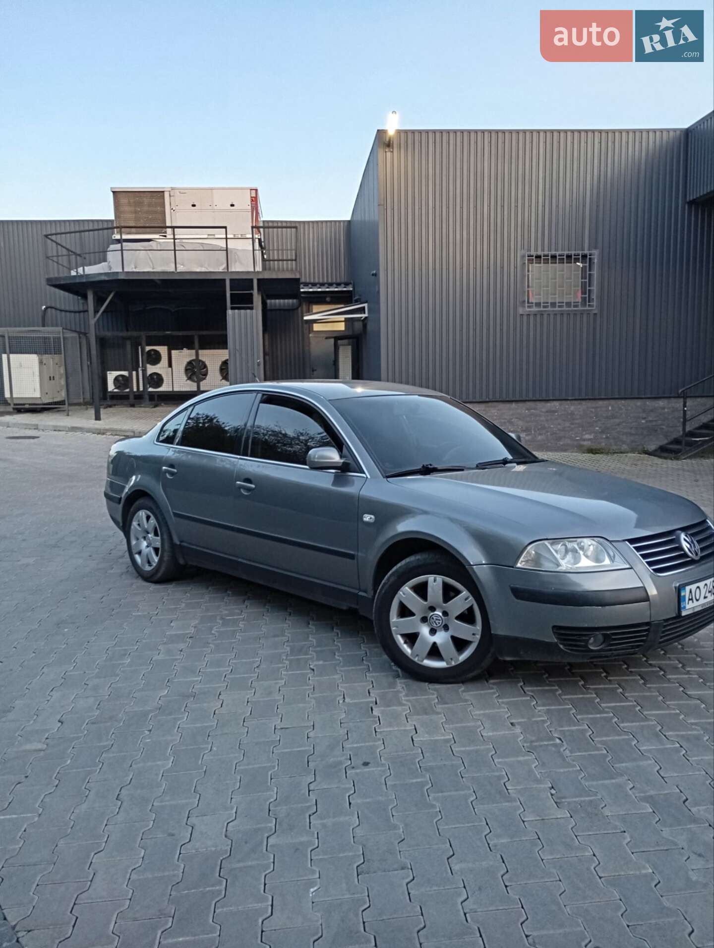 VOLKSWAGEN PASSAT 2003