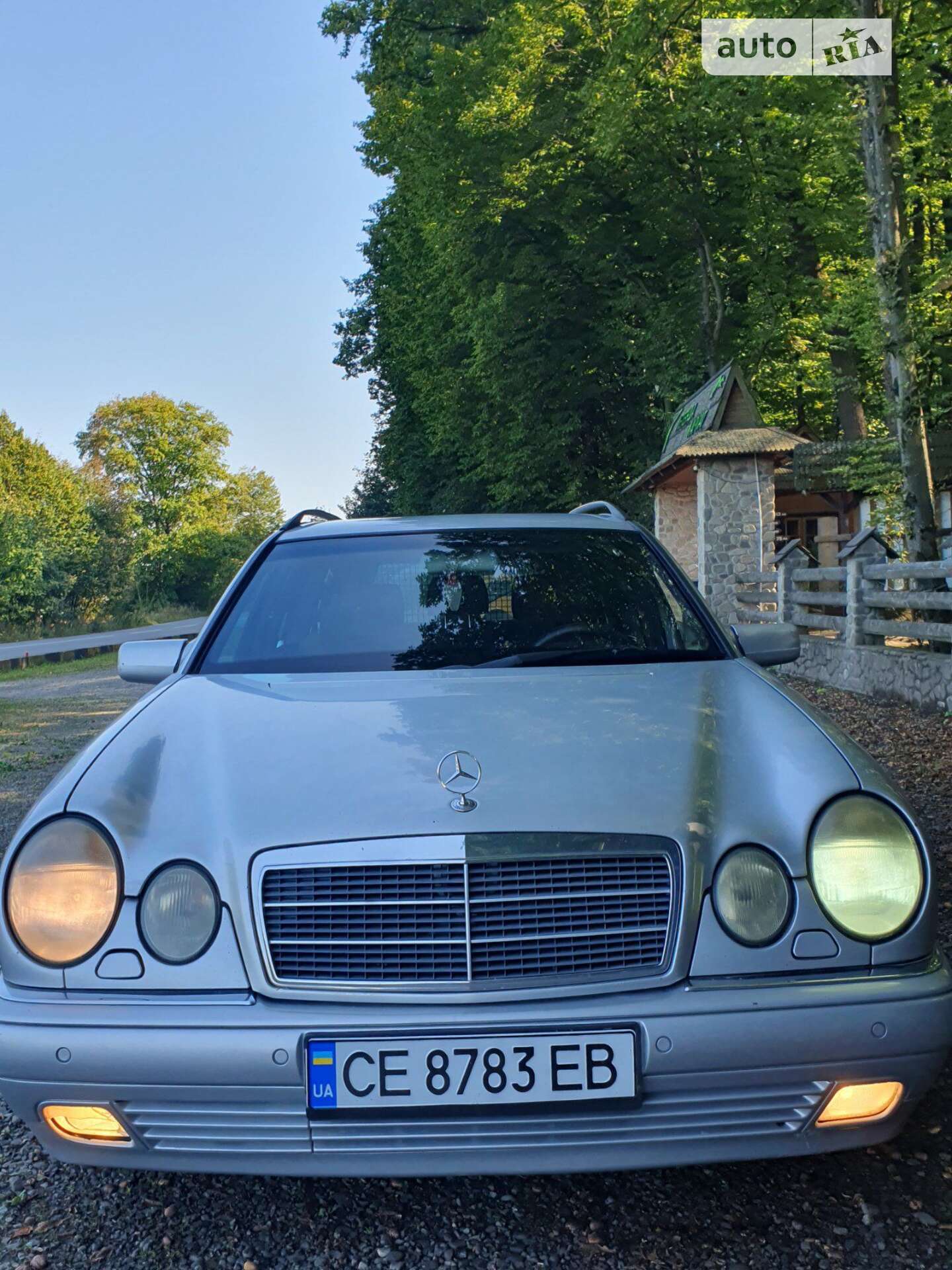 MERCEDES-BENZ E 240 1998